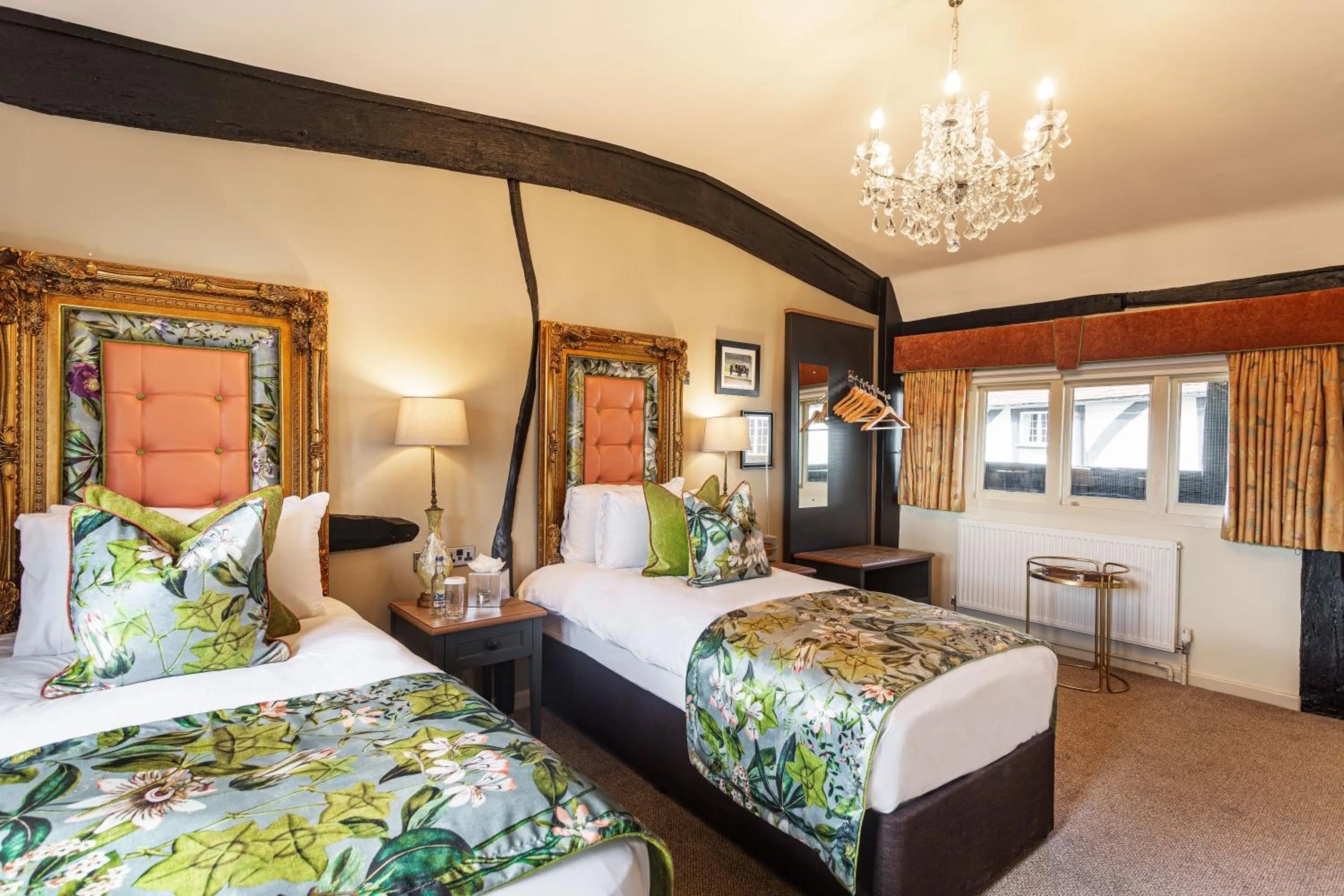 Bed in The George Hotel, Dorchester-on-Thames, Oxfordshire - The Coaching Inn Group