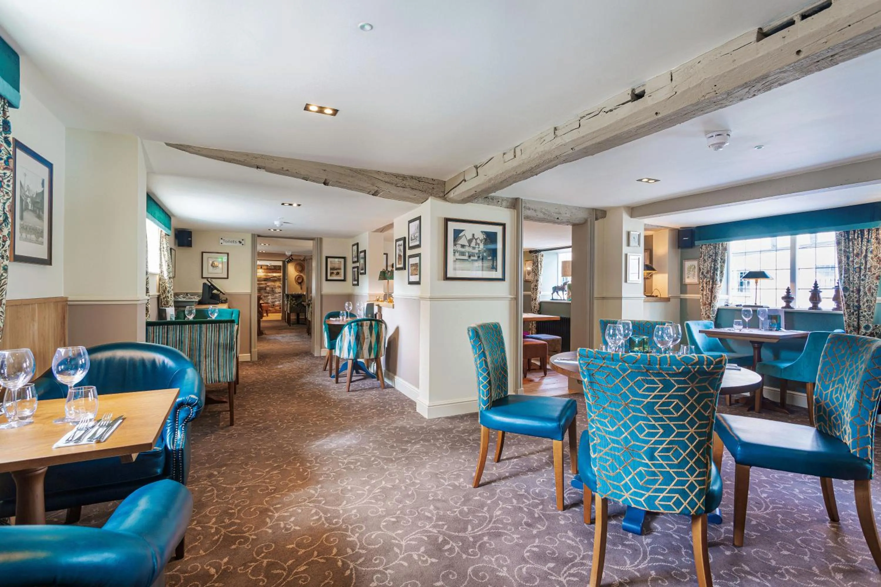 Restaurant/places to eat in The George Hotel, Dorchester-on-Thames, Oxfordshire - The Coaching Inn Group