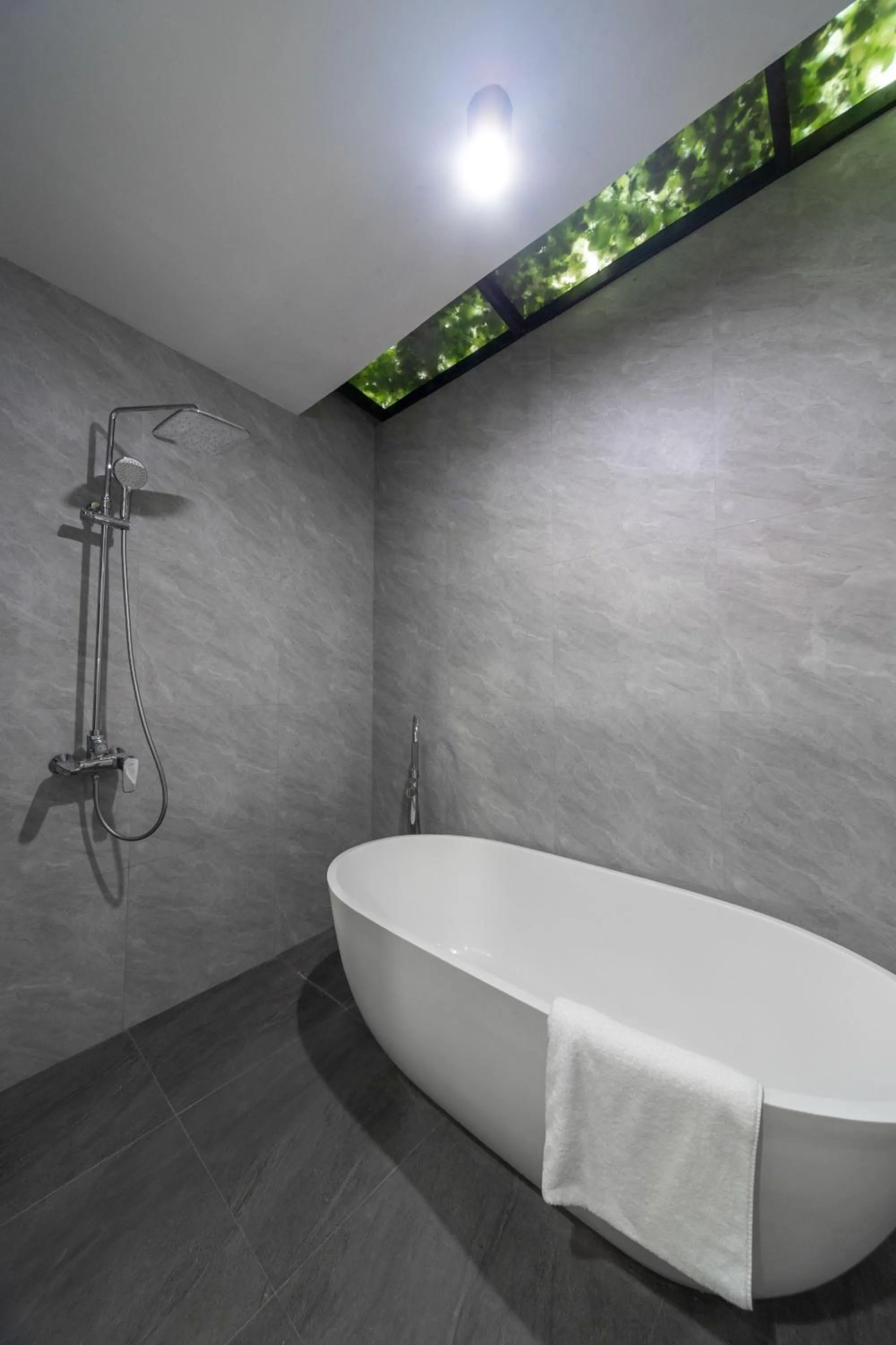 Shower in Verdant Bali Sekar Sari