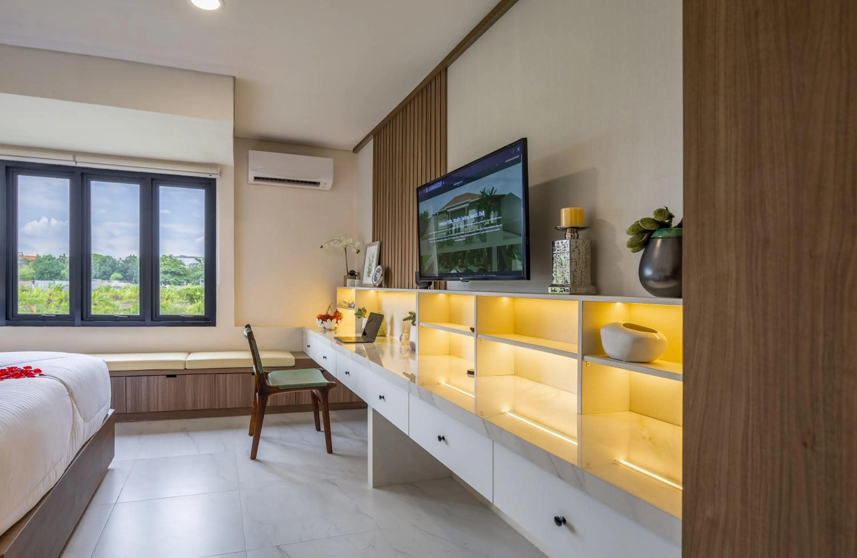 Communal lounge/ TV room, Bed in Verdant Bali Sekar Sari