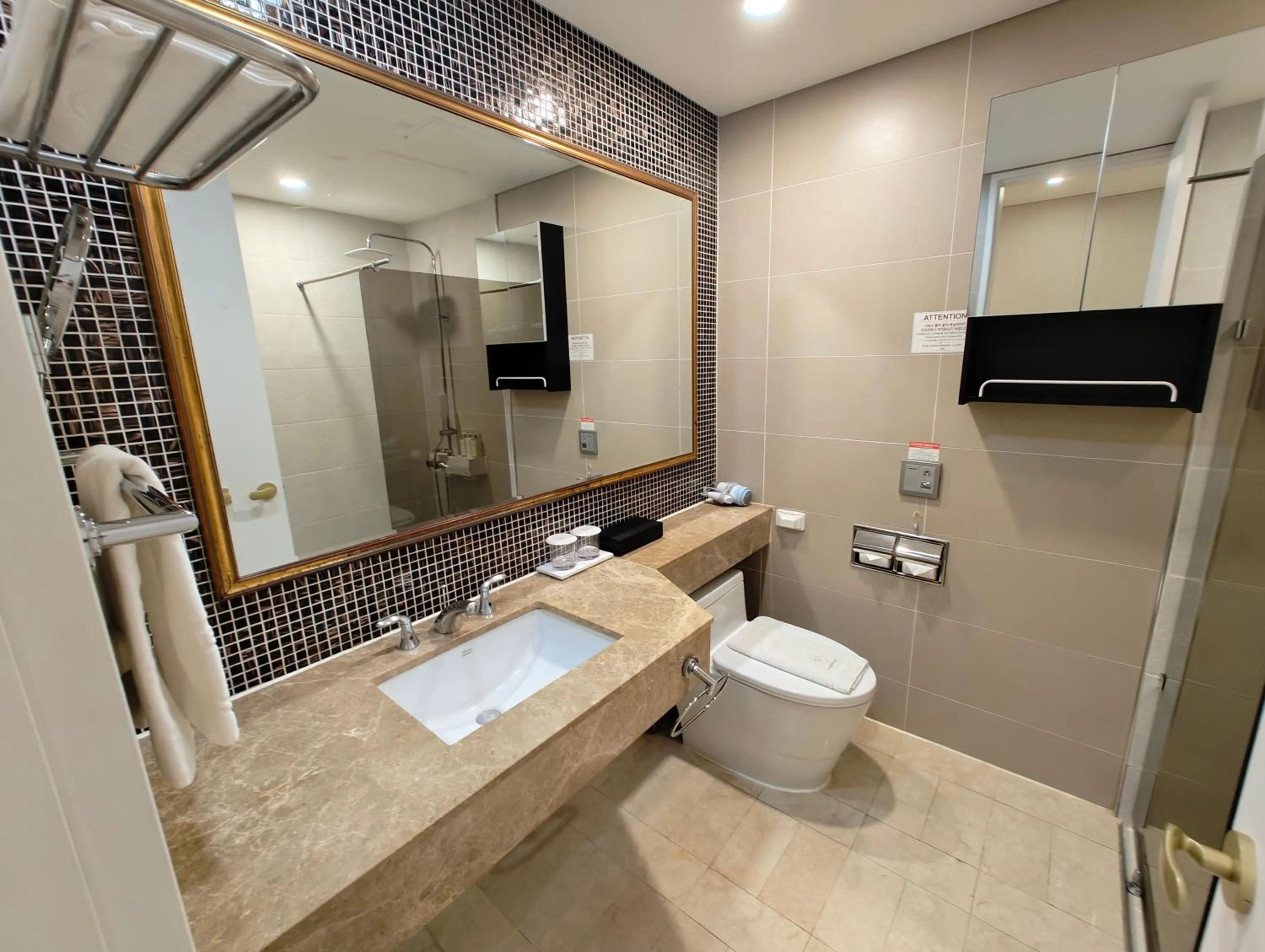 W Residence Hotel Centum City