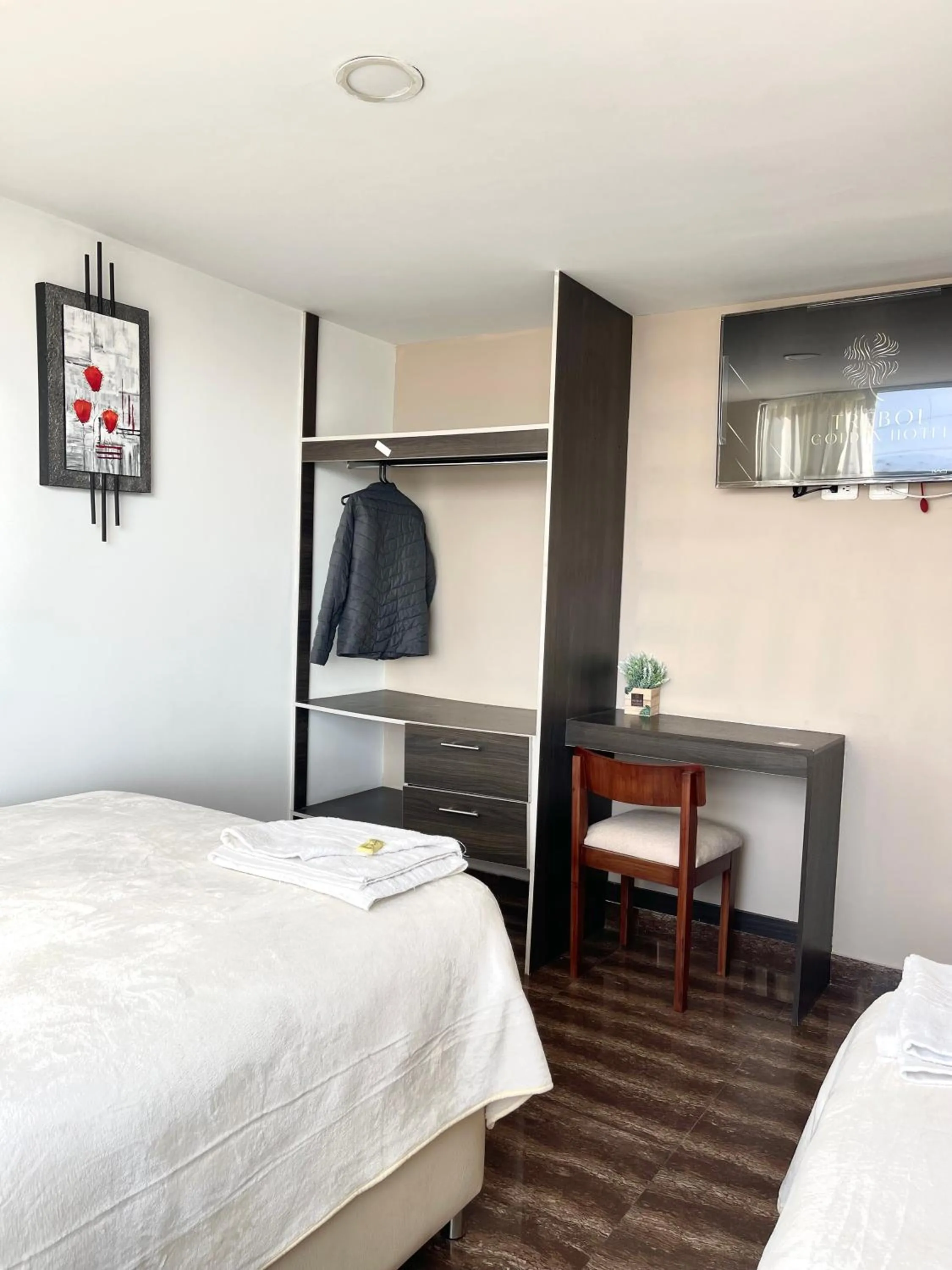 Bedroom, Bed in TRÉBOL GOLDEN HOTEL
