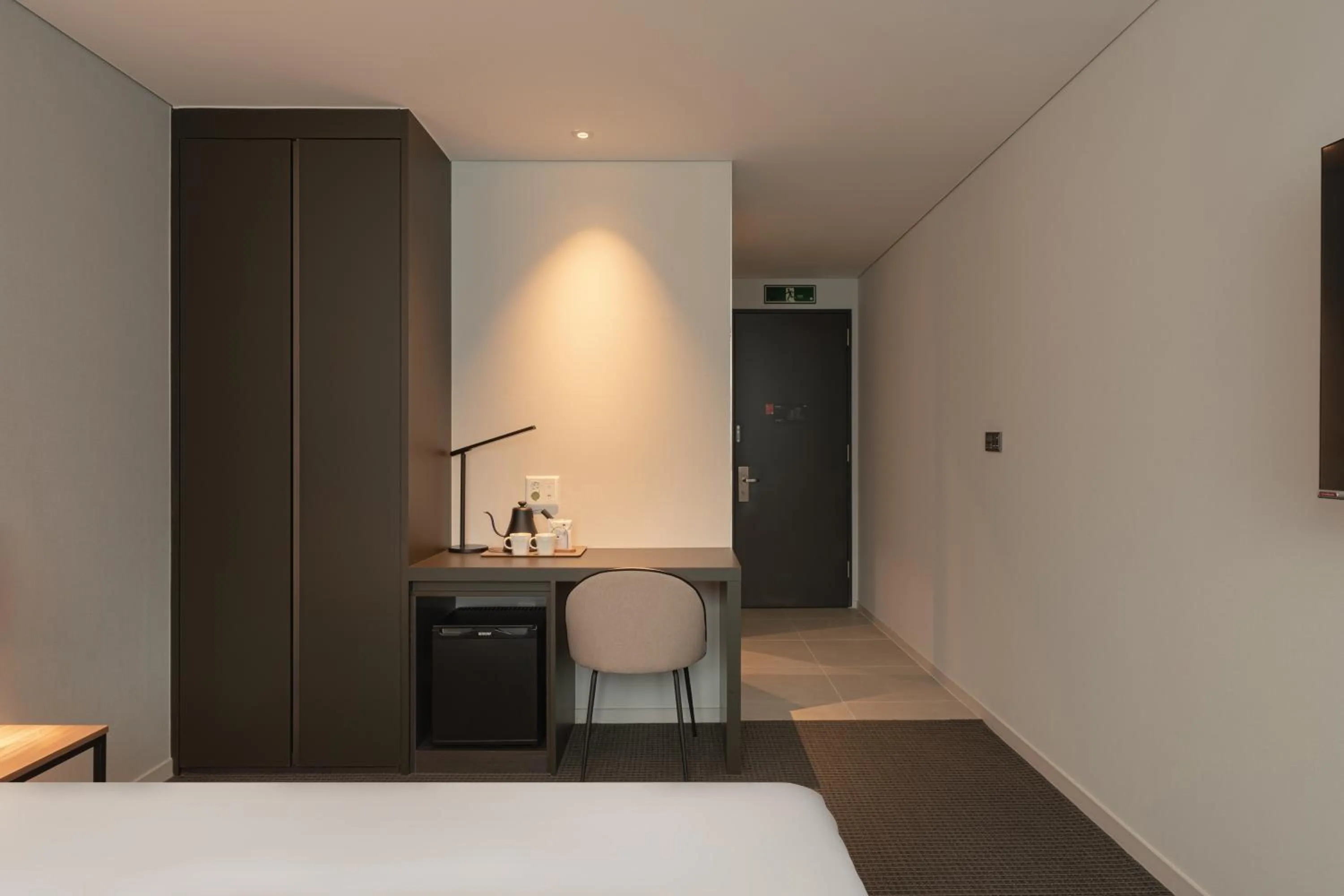 hair dresser, Bed in Urbanstay Busan songdo Beach