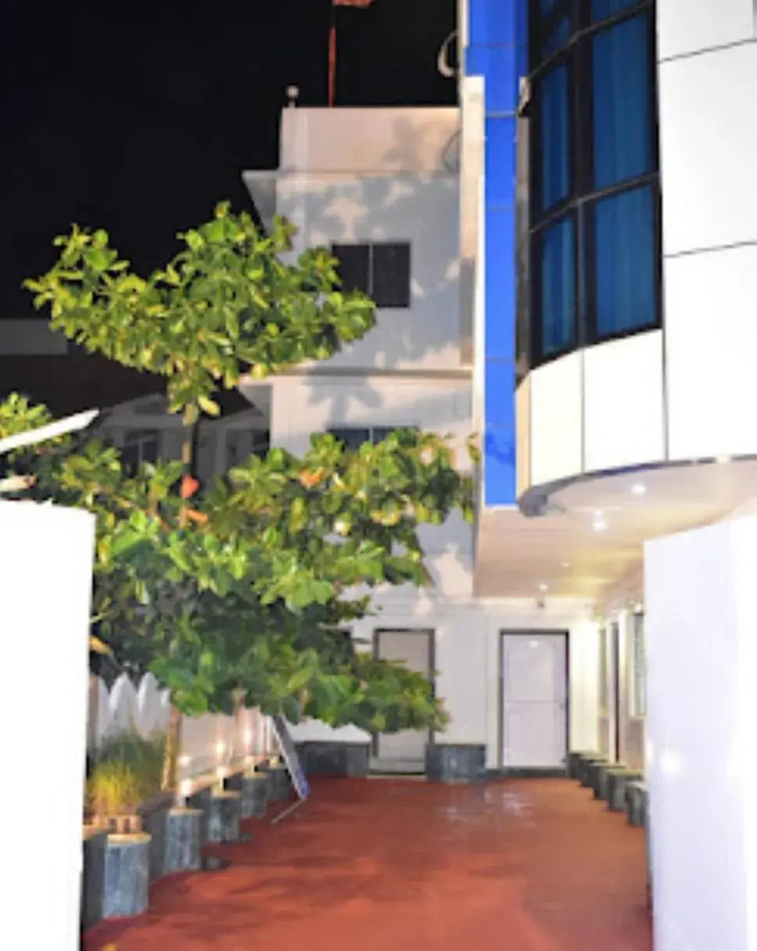 Property building in Hotel Rupashree Bangala , Puri Property building in Hotel Rupashree Bangala , Puri