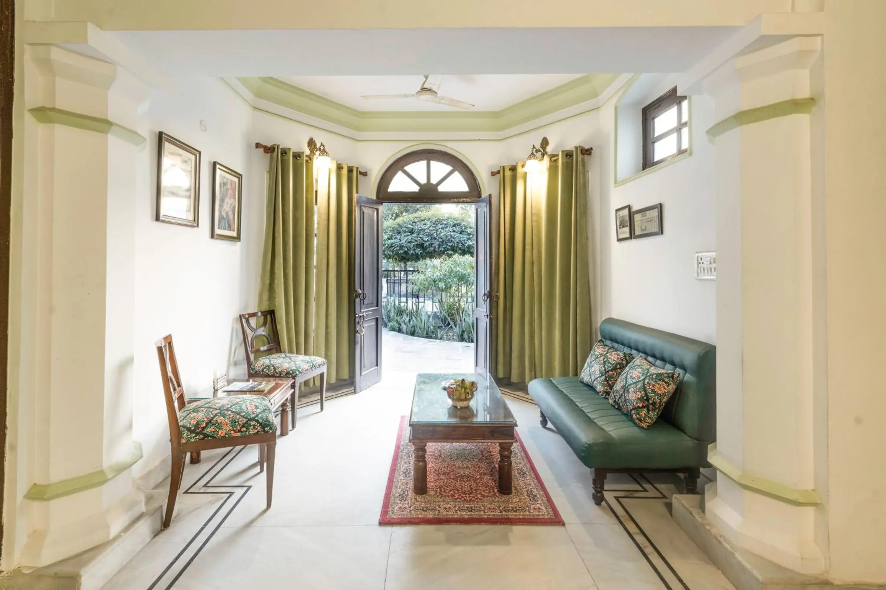 Living room in A Mansion Living room in A Mansion