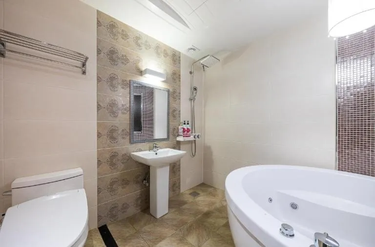 Zara Hotel Peace Square