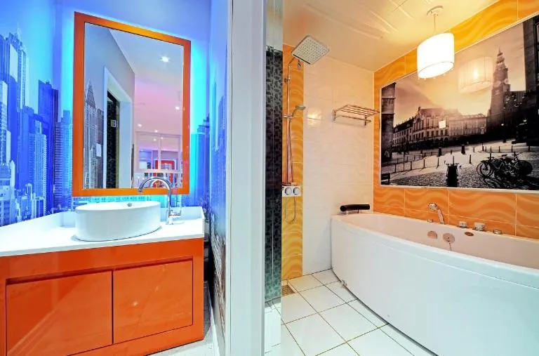 Zara Hotel Peace Square