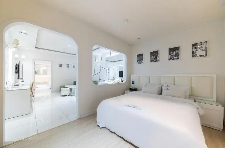 Bed in Zara Hotel Peace Square Bed in Zara Hotel Peace Square