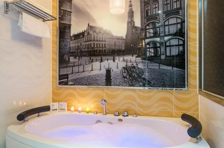 Zara Hotel Peace Square