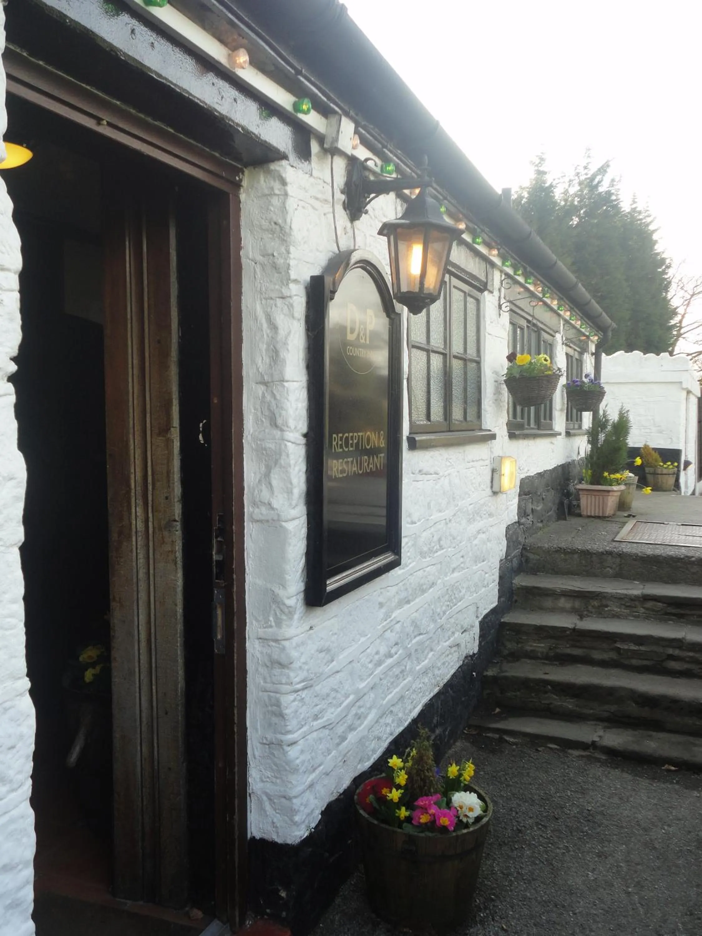 Facade/entrance in The Dog & Partridge Country Inn