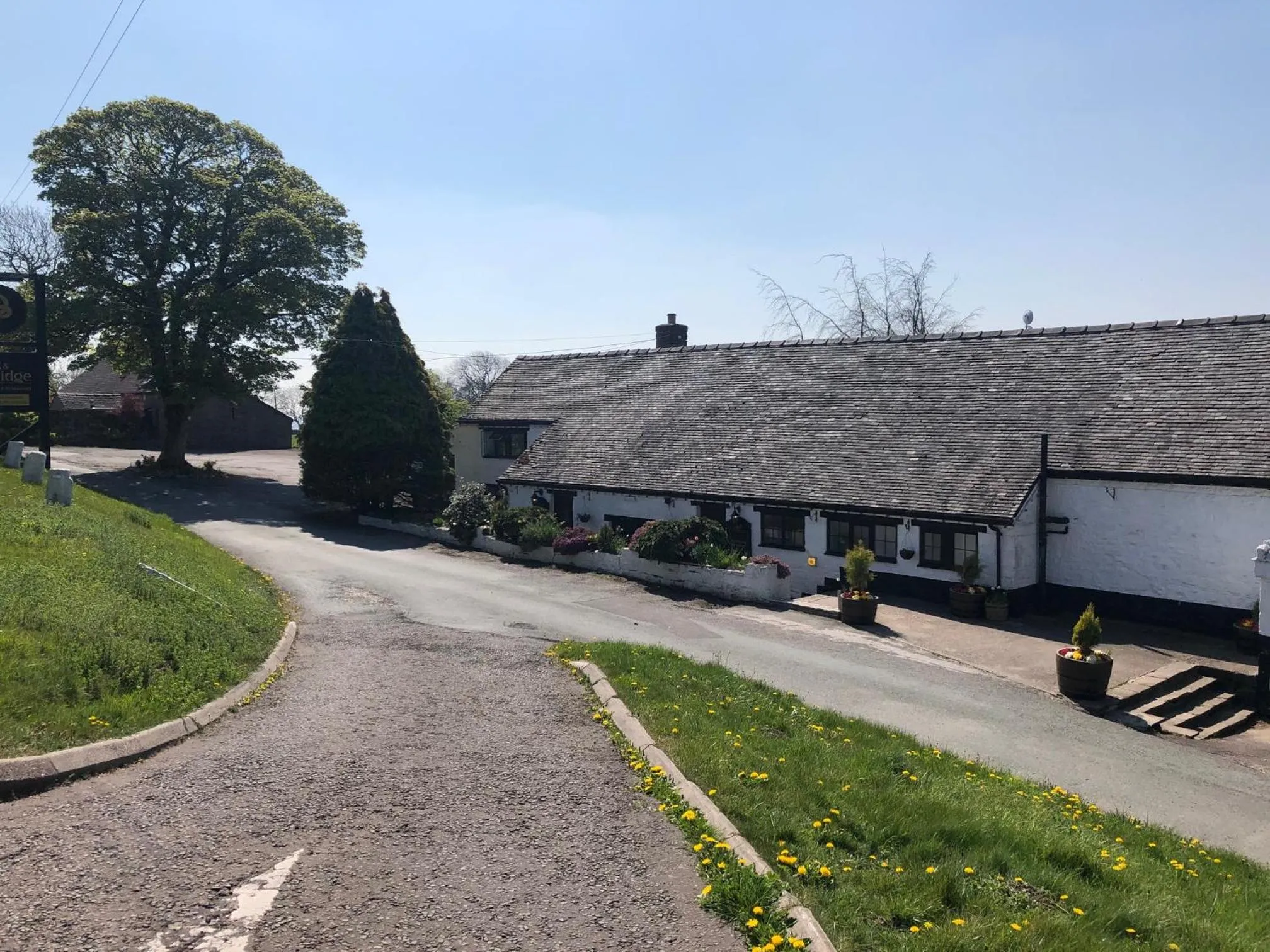 The Dog & Partridge Country Inn