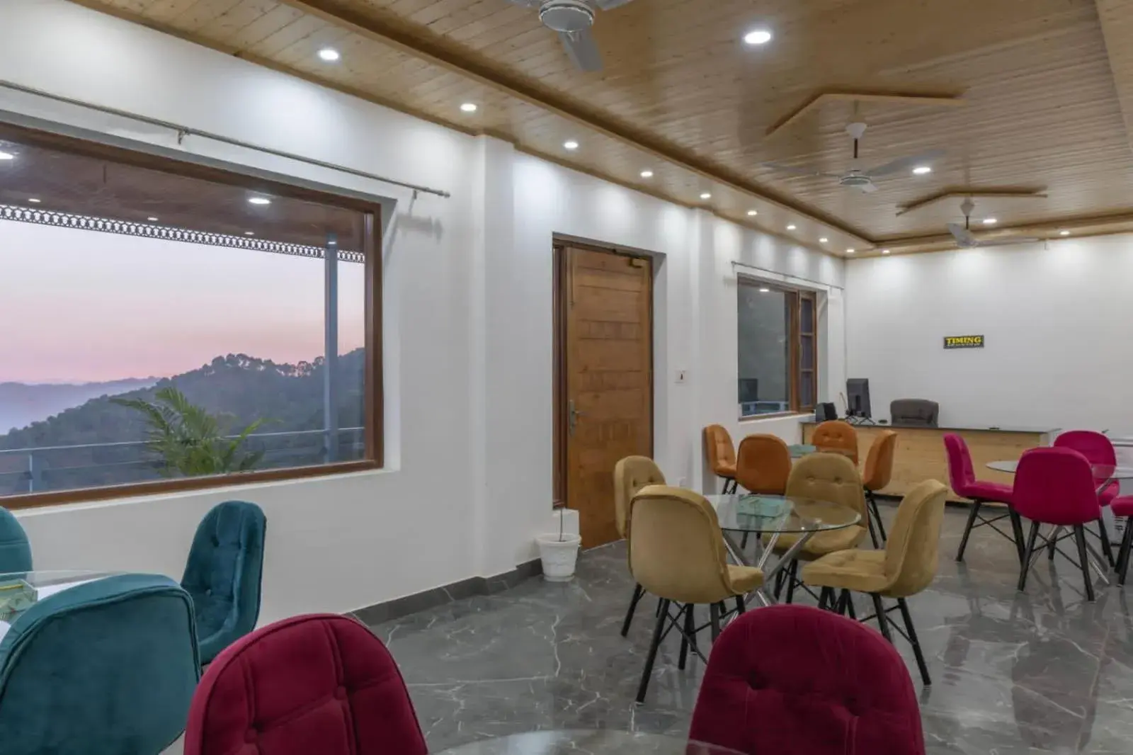 Lobby or reception in Wonder Inn Kasauli Lobby or reception in Wonder Inn Kasauli