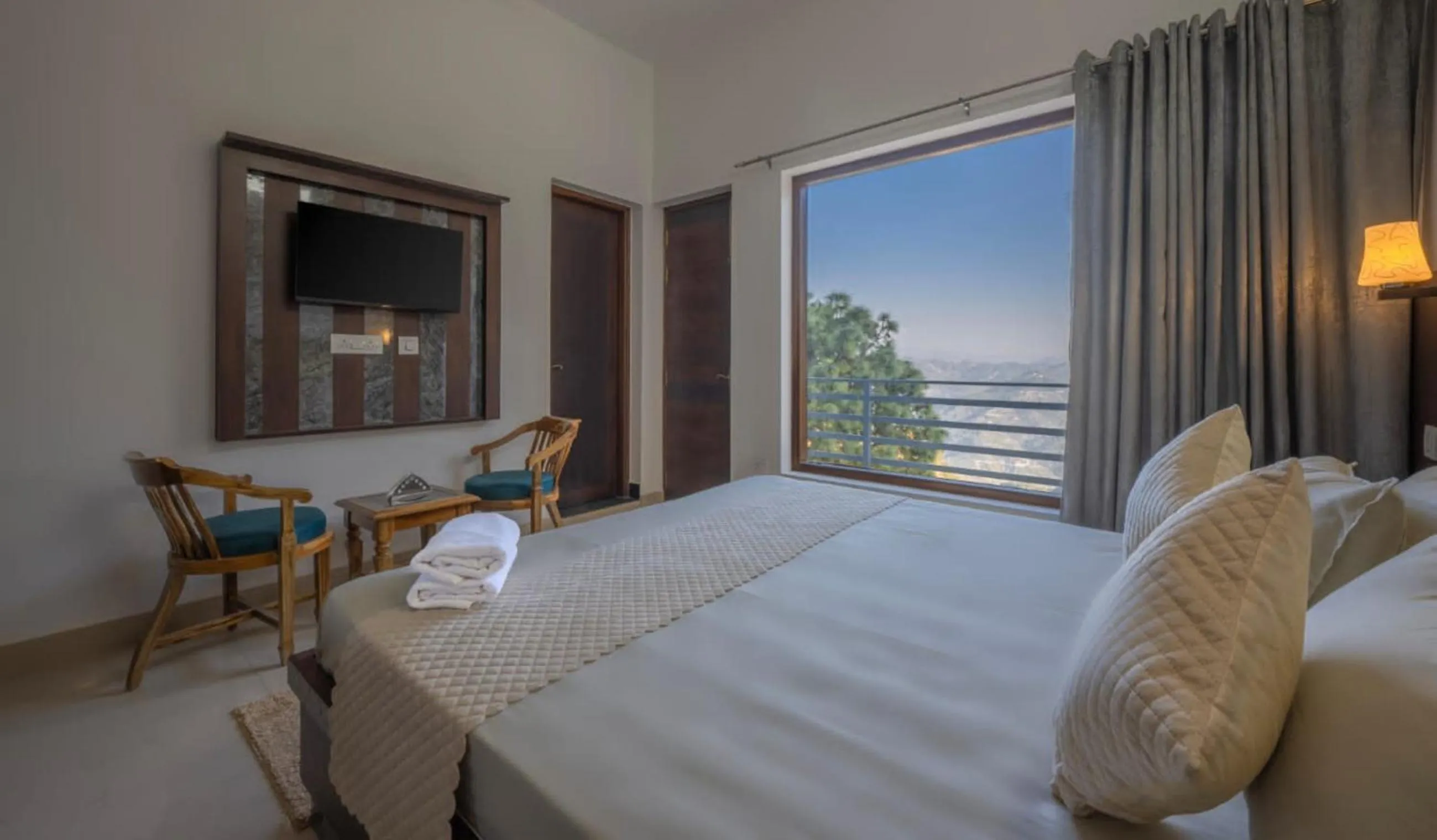 Bedroom in Wonder Inn Kasauli