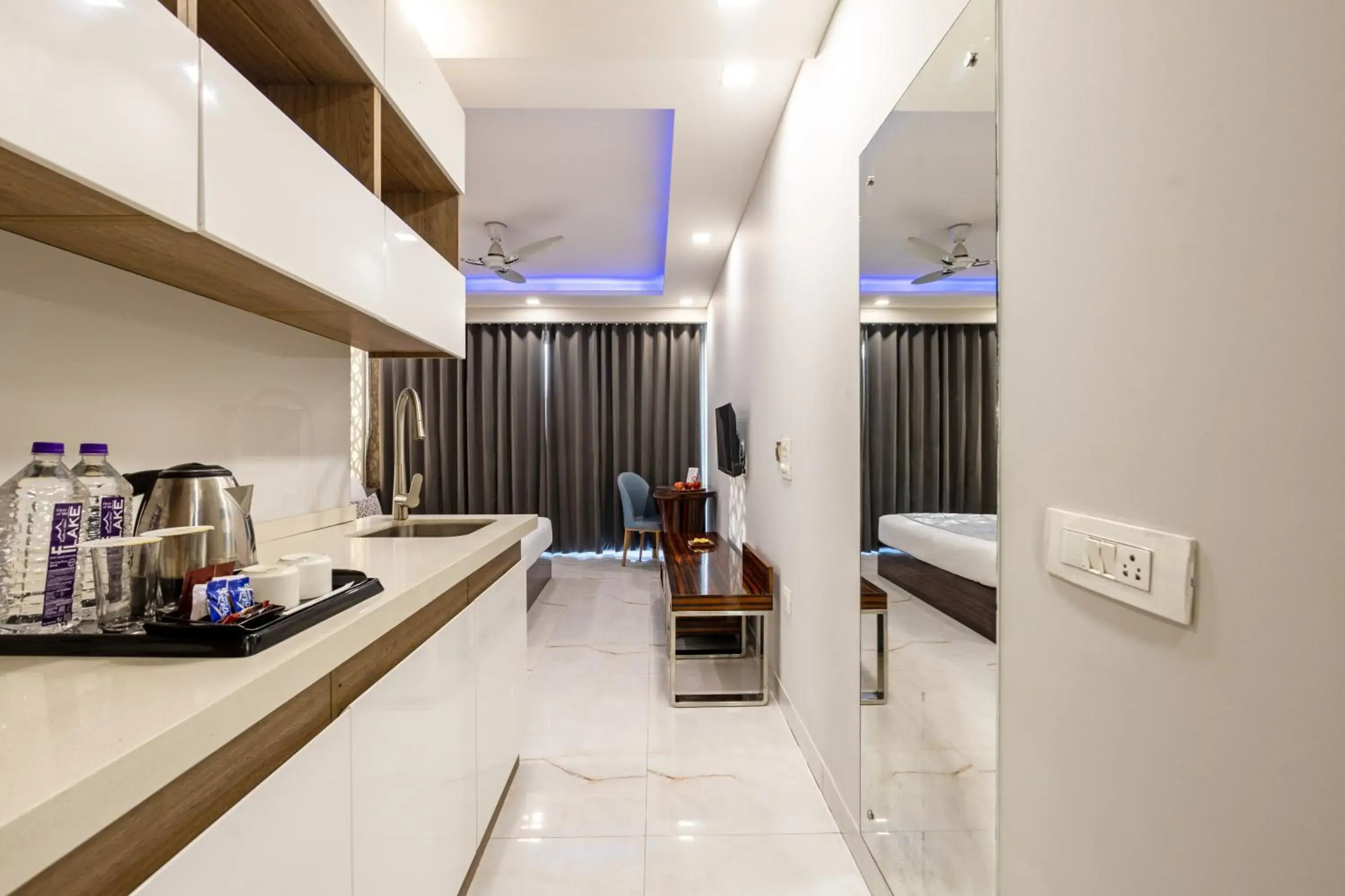 Bedroom in Hotel Bawa Gurgaon Medanta Bedroom in Hotel Bawa Gurgaon Medanta