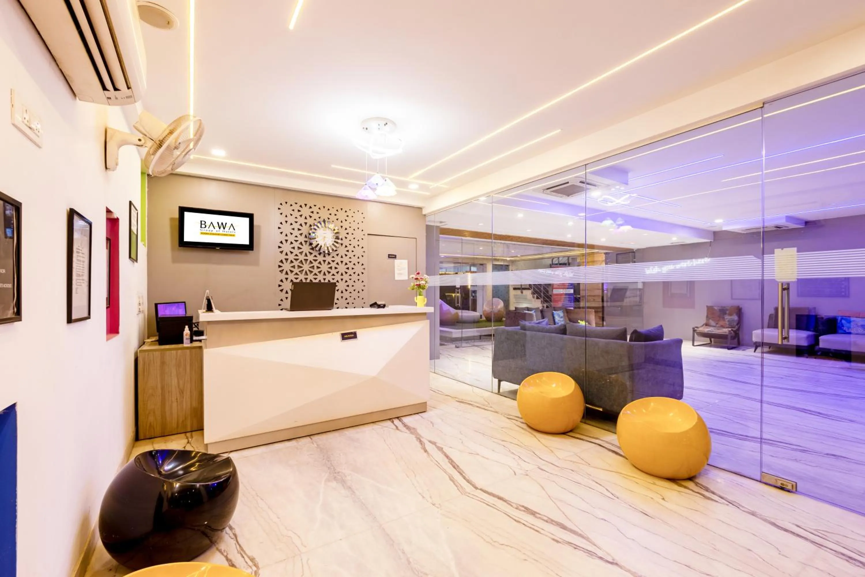 Lobby or reception in Hotel Bawa Gurgaon Medanta