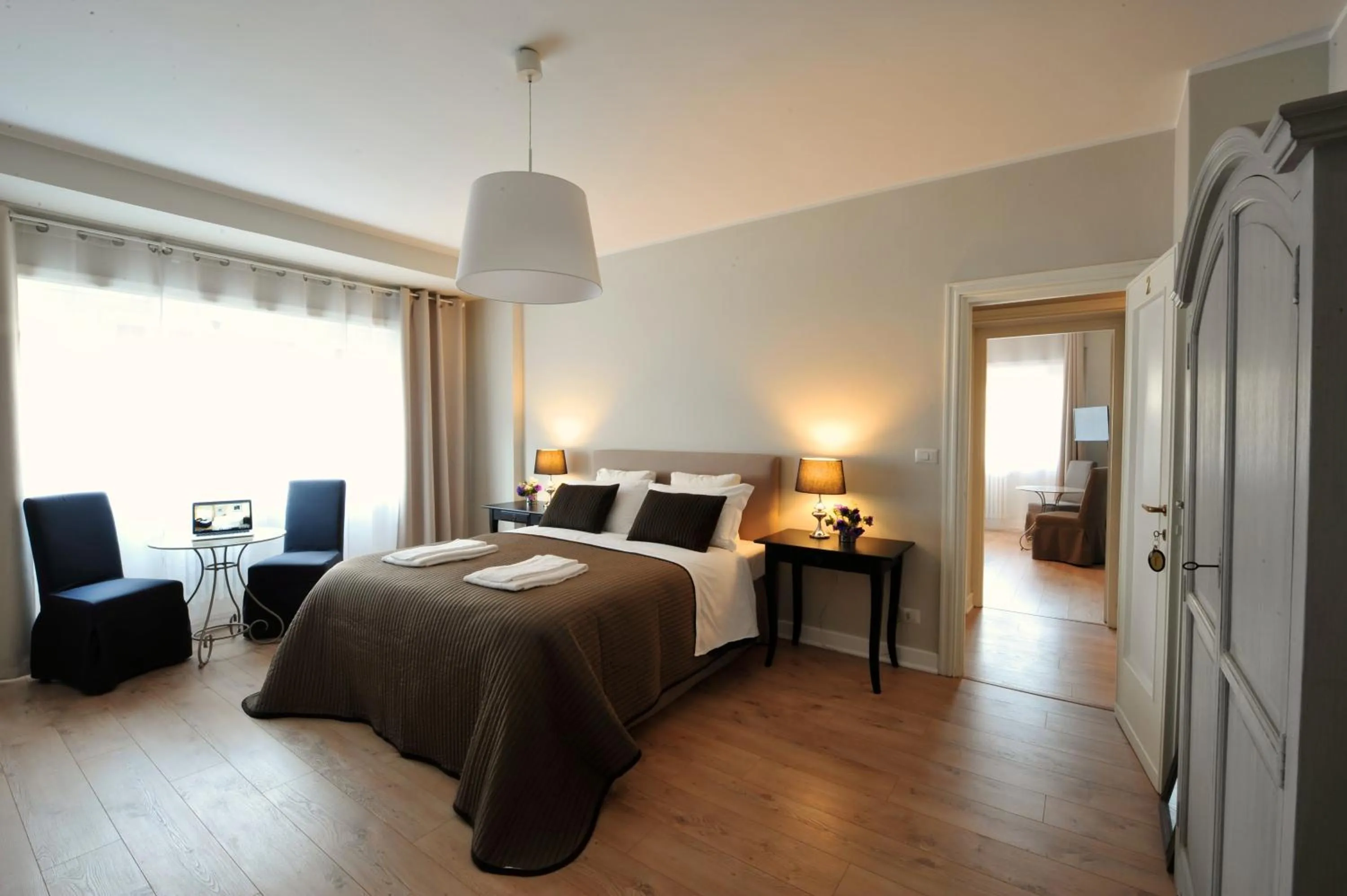 Photo of the whole room, Bed in Vatican Holiday Home