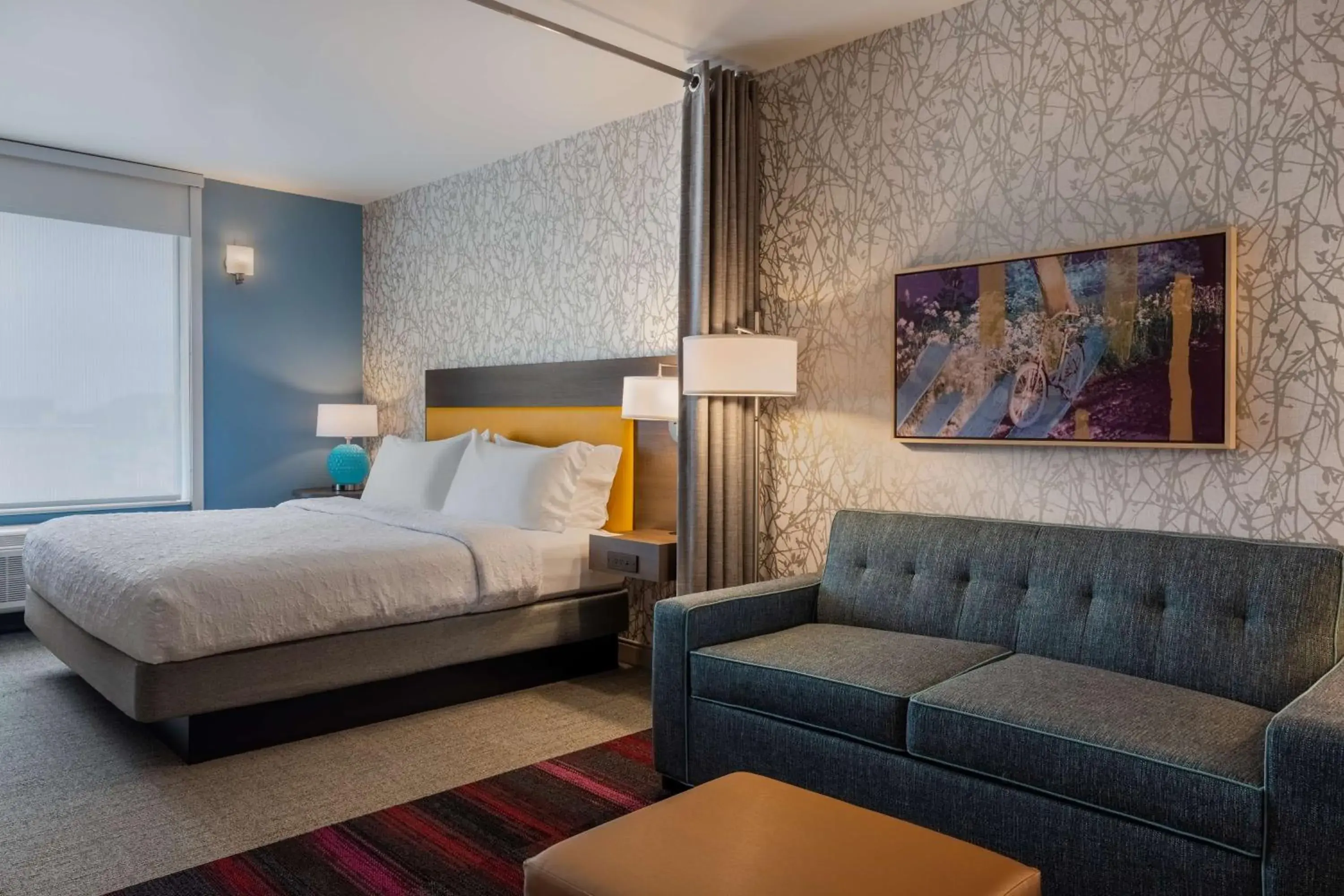 Living room, Bed in Home2 Suites By Hilton Ankeny Living room, Bed in Home2 Suites By Hilton Ankeny