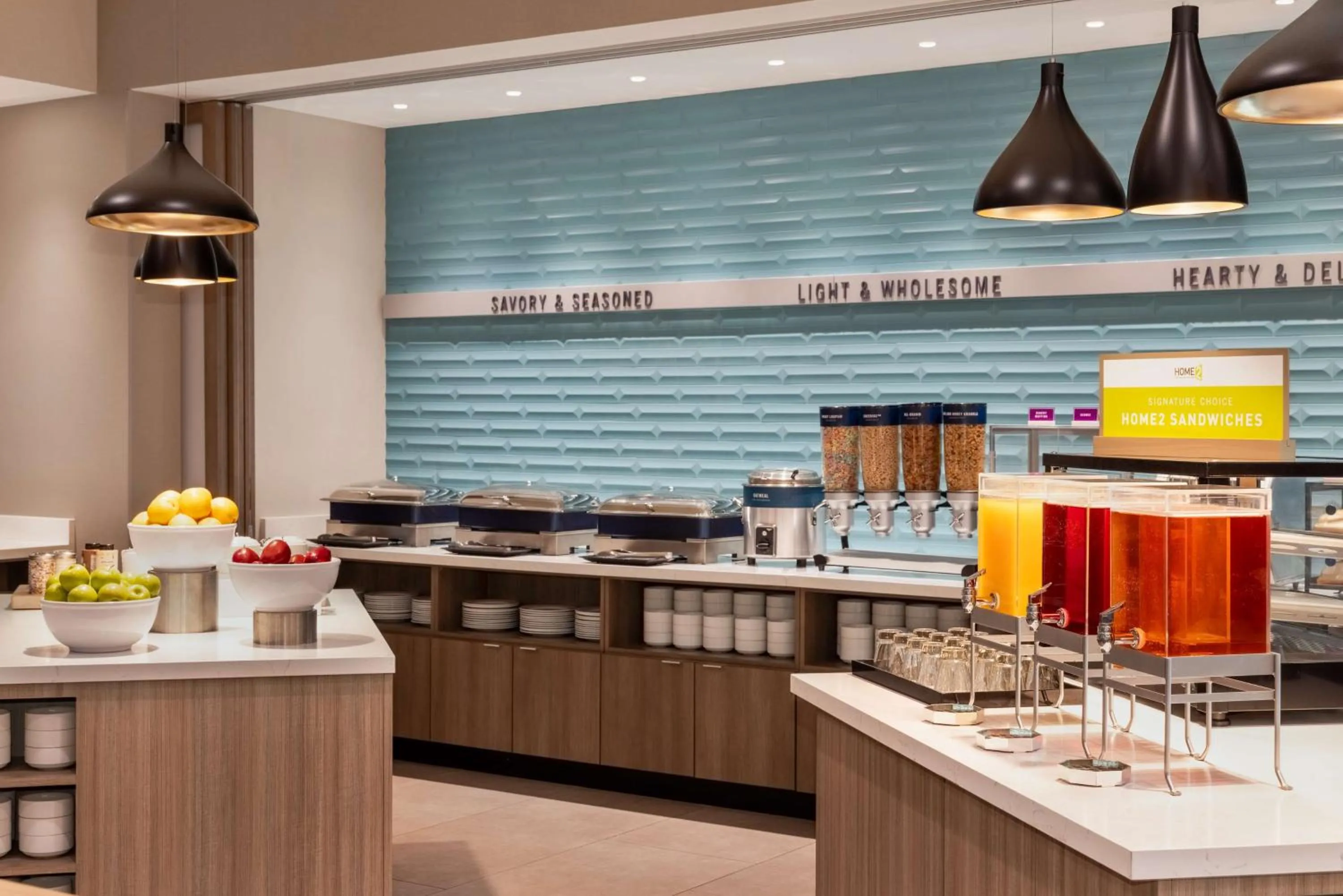 Breakfast in Home2 Suites By Hilton Ankeny