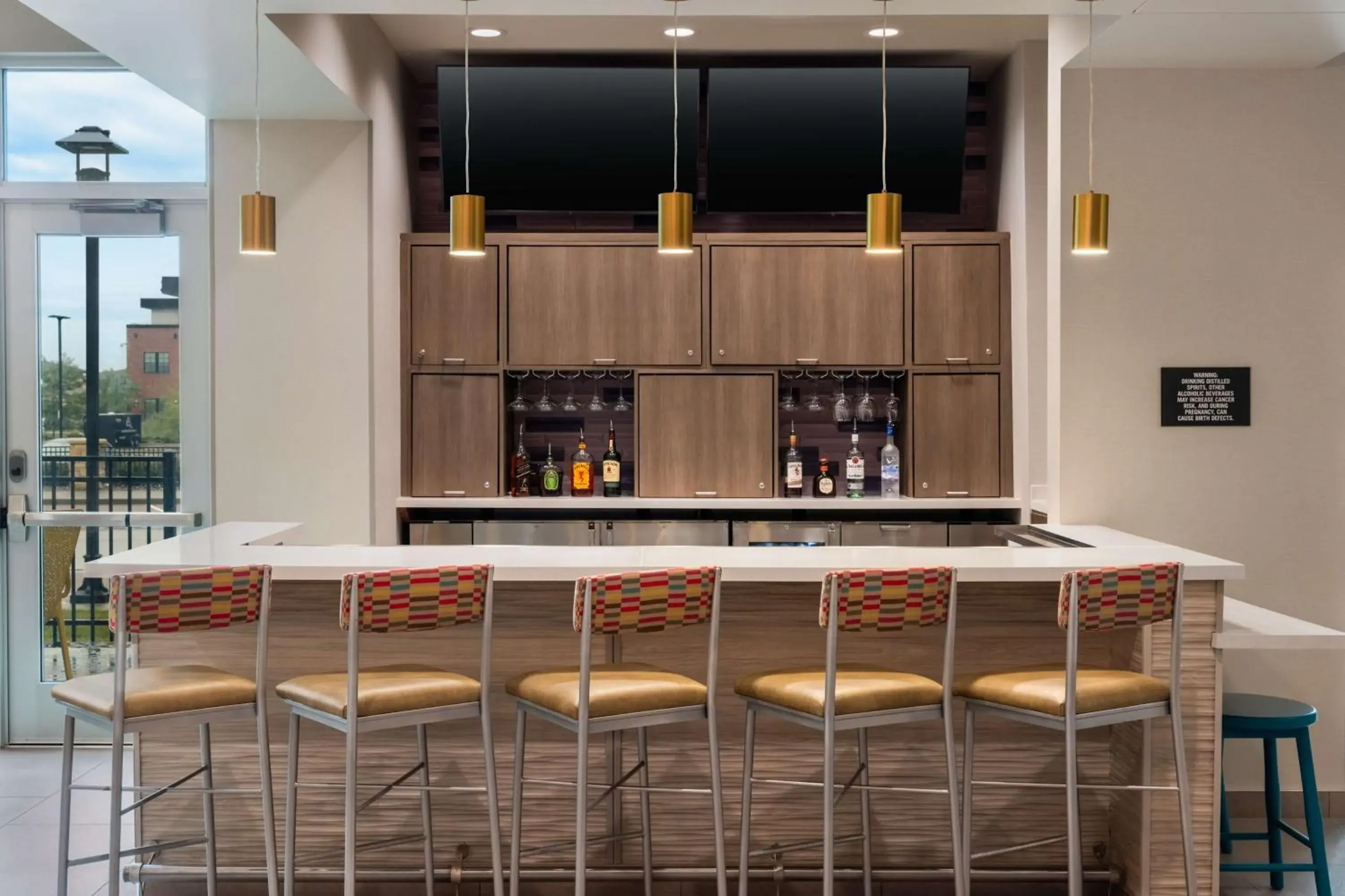 Lounge or bar in Home2 Suites By Hilton Ankeny Lounge or bar in Home2 Suites By Hilton Ankeny