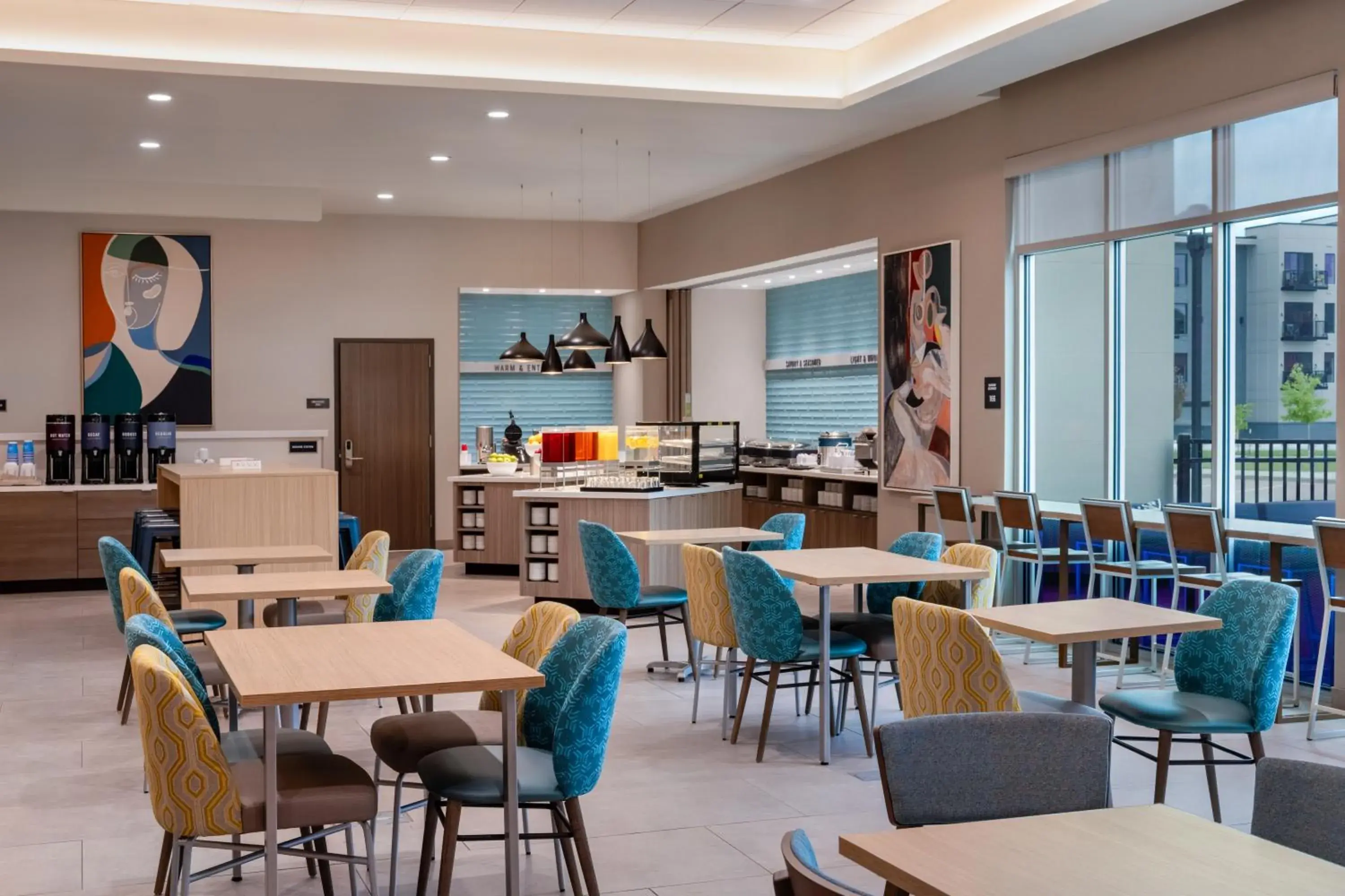 Food and drinks in Tru By Hilton Ankeny Food and drinks in Tru By Hilton Ankeny