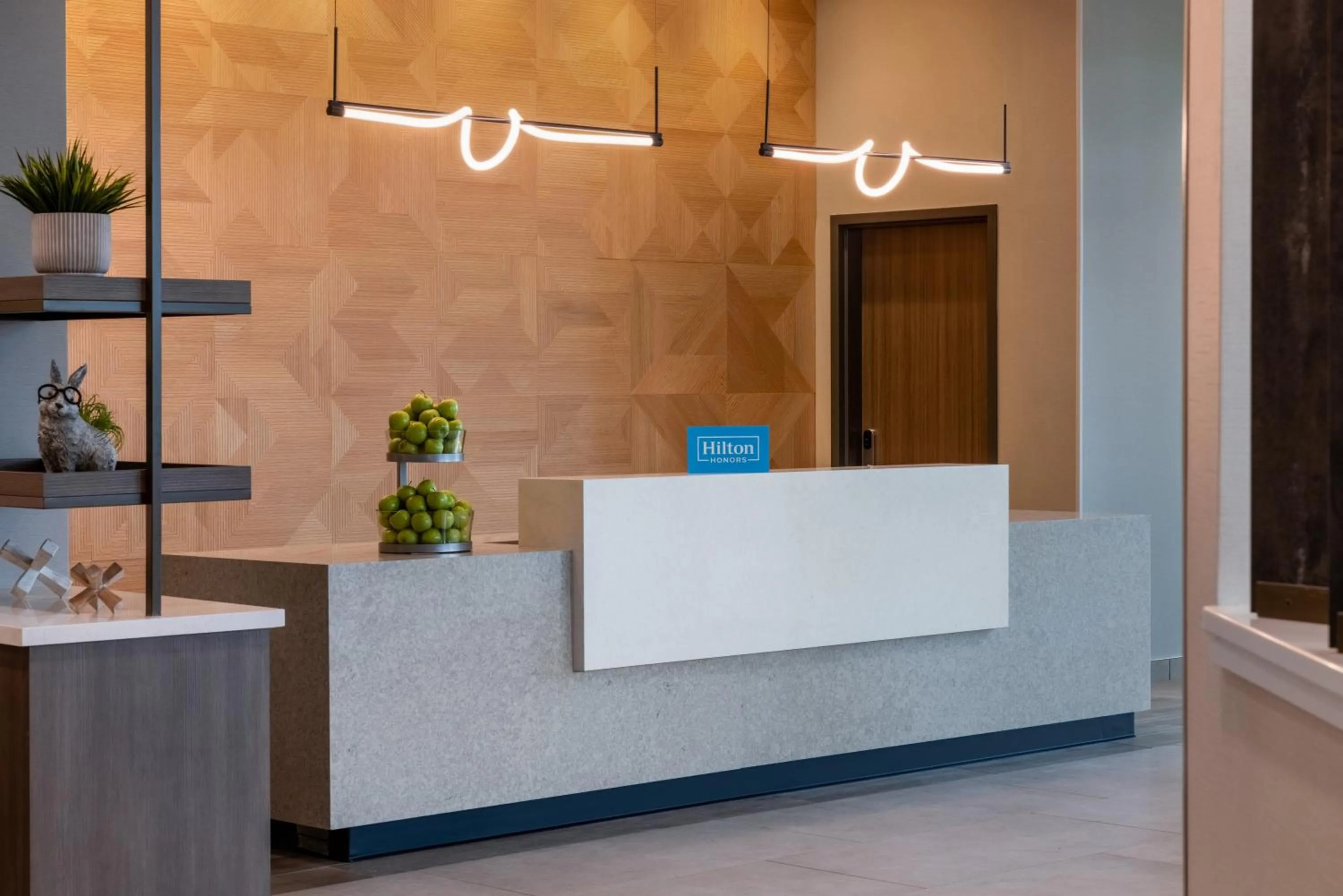 Lobby or reception in Tru By Hilton Ankeny