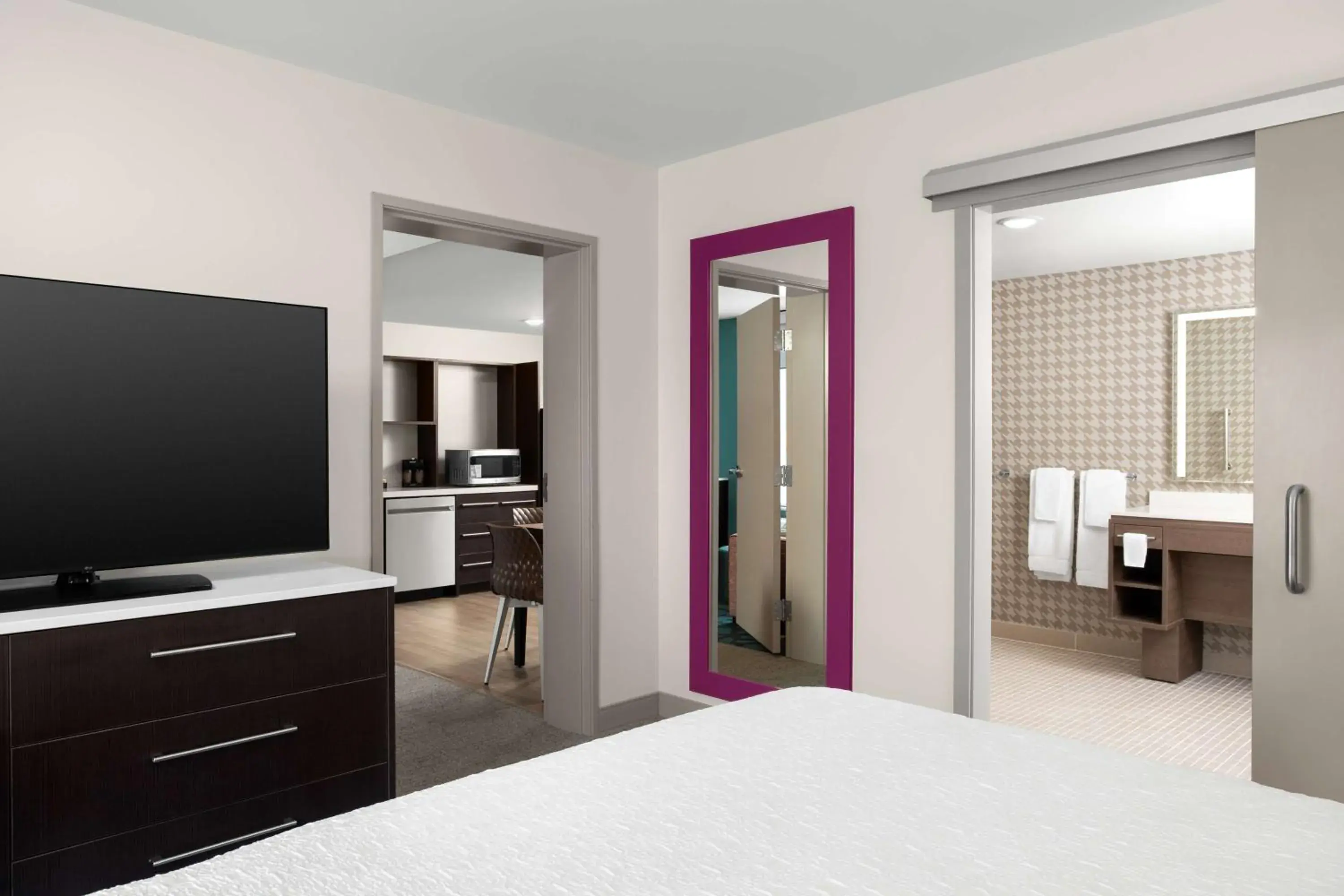 Bed in Home2 Suites By Hilton Owatonna Bed in Home2 Suites By Hilton Owatonna