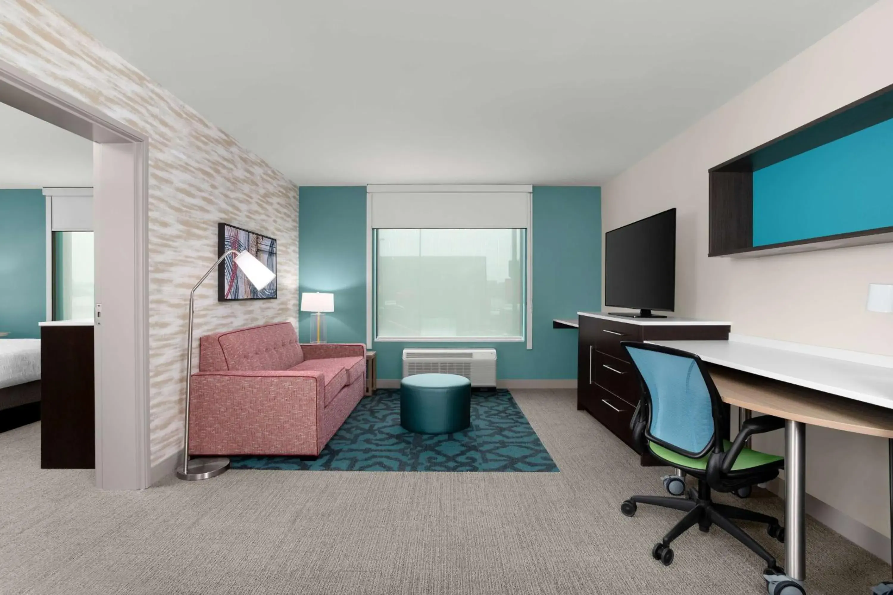 Living room, Bed in Home2 Suites By Hilton Owatonna Living room, Bed in Home2 Suites By Hilton Owatonna