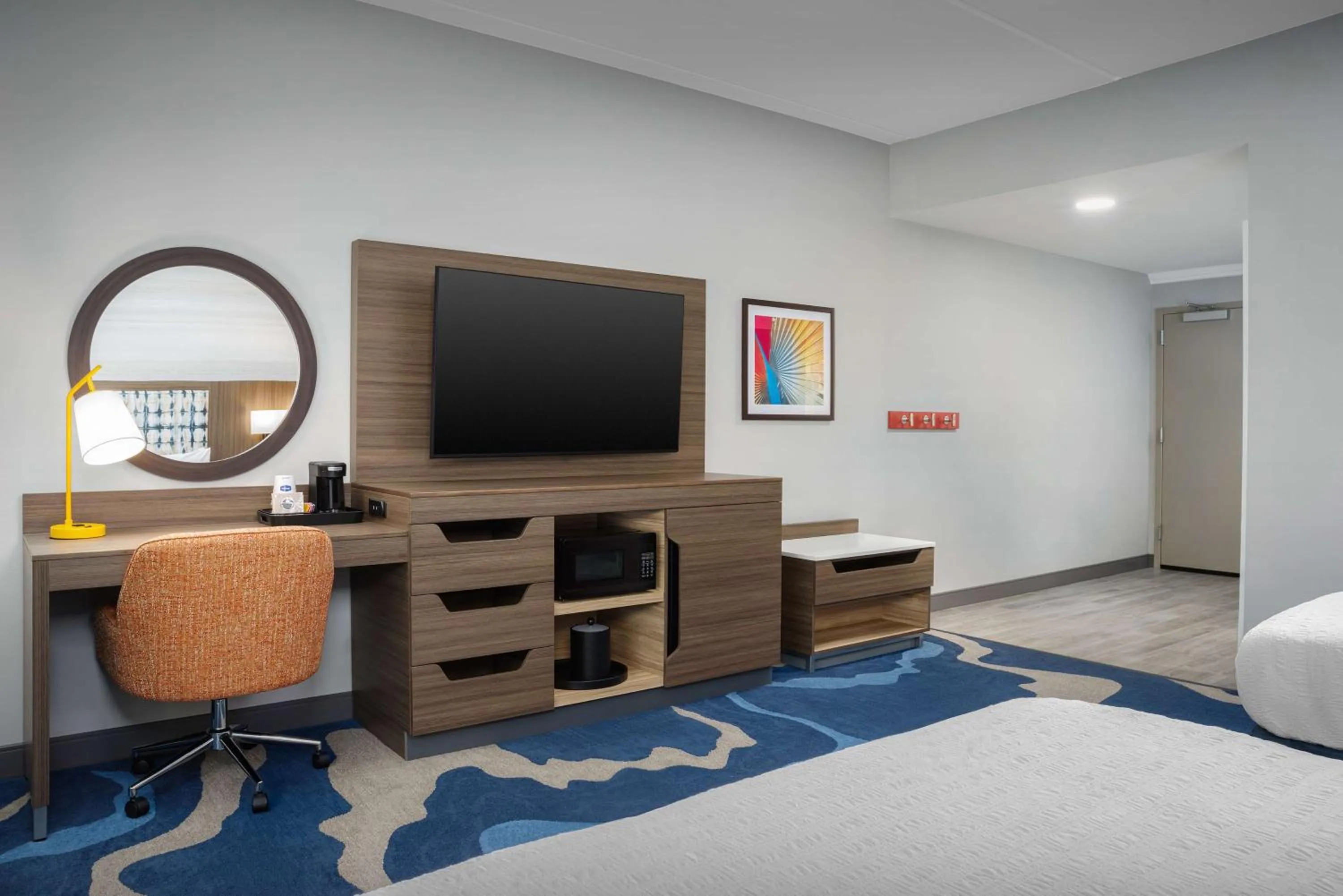 Bedroom, Bed in Hampton Inn & Suites Naples South