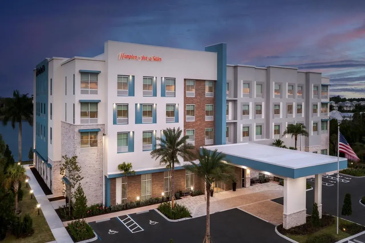Property building in Hampton Inn & Suites Naples South Property building in Hampton Inn & Suites Naples South