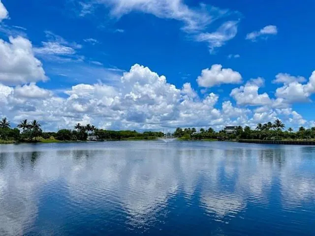 Lake view in Hampton Inn & Suites Naples South