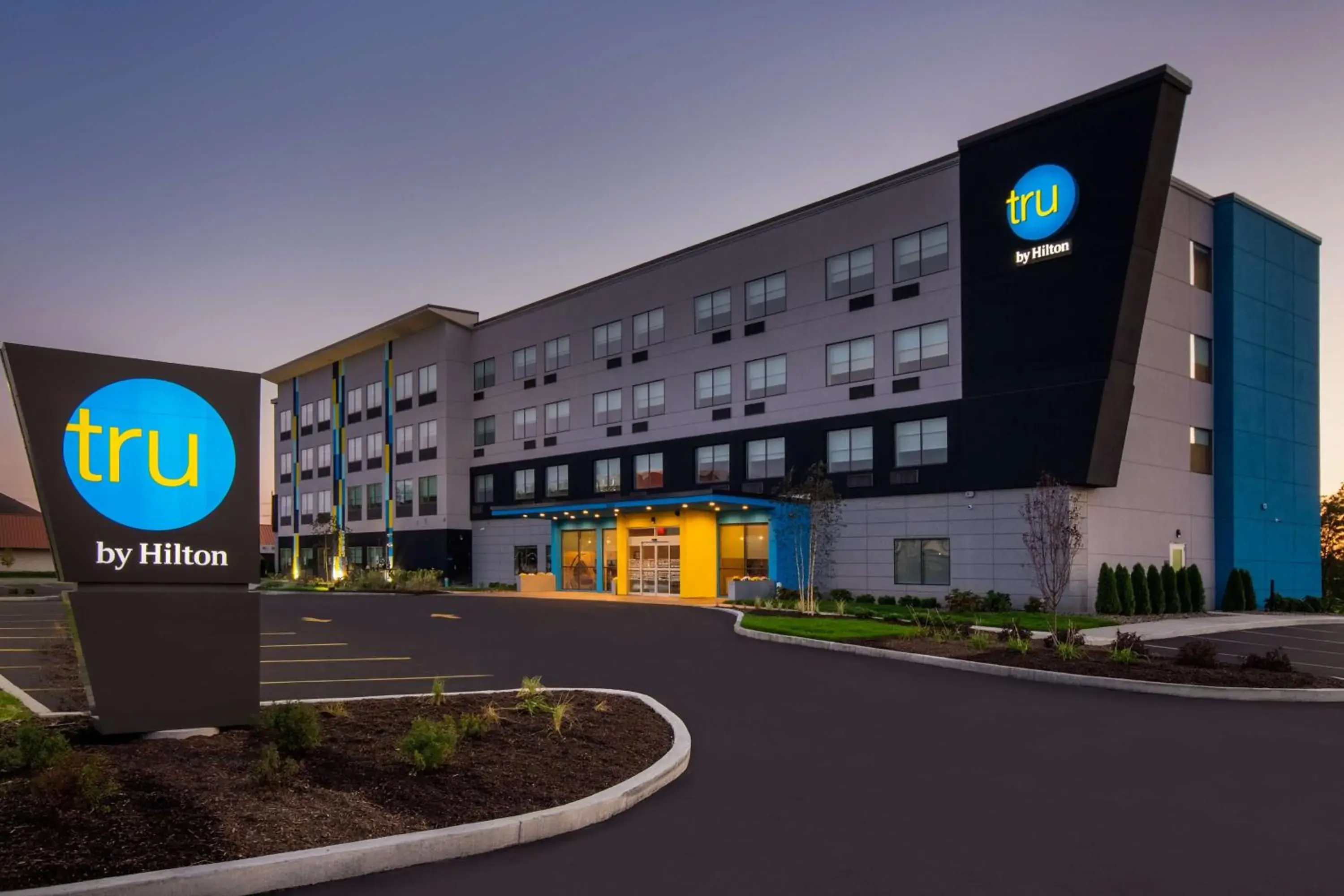 Property building in Tru By Hilton Merrillville Property building in Tru By Hilton Merrillville