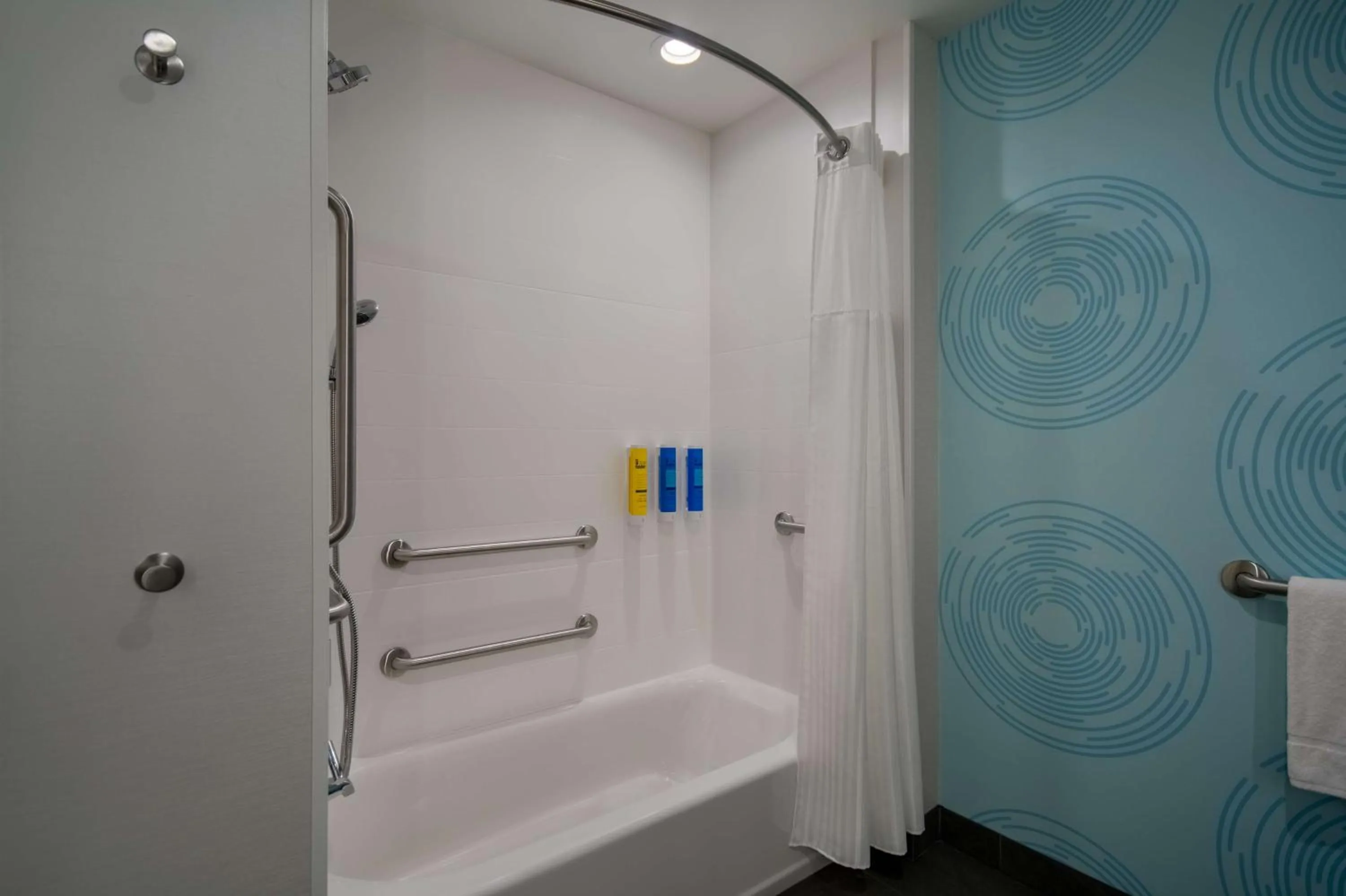 Bathroom in Tru By Hilton Merrillville