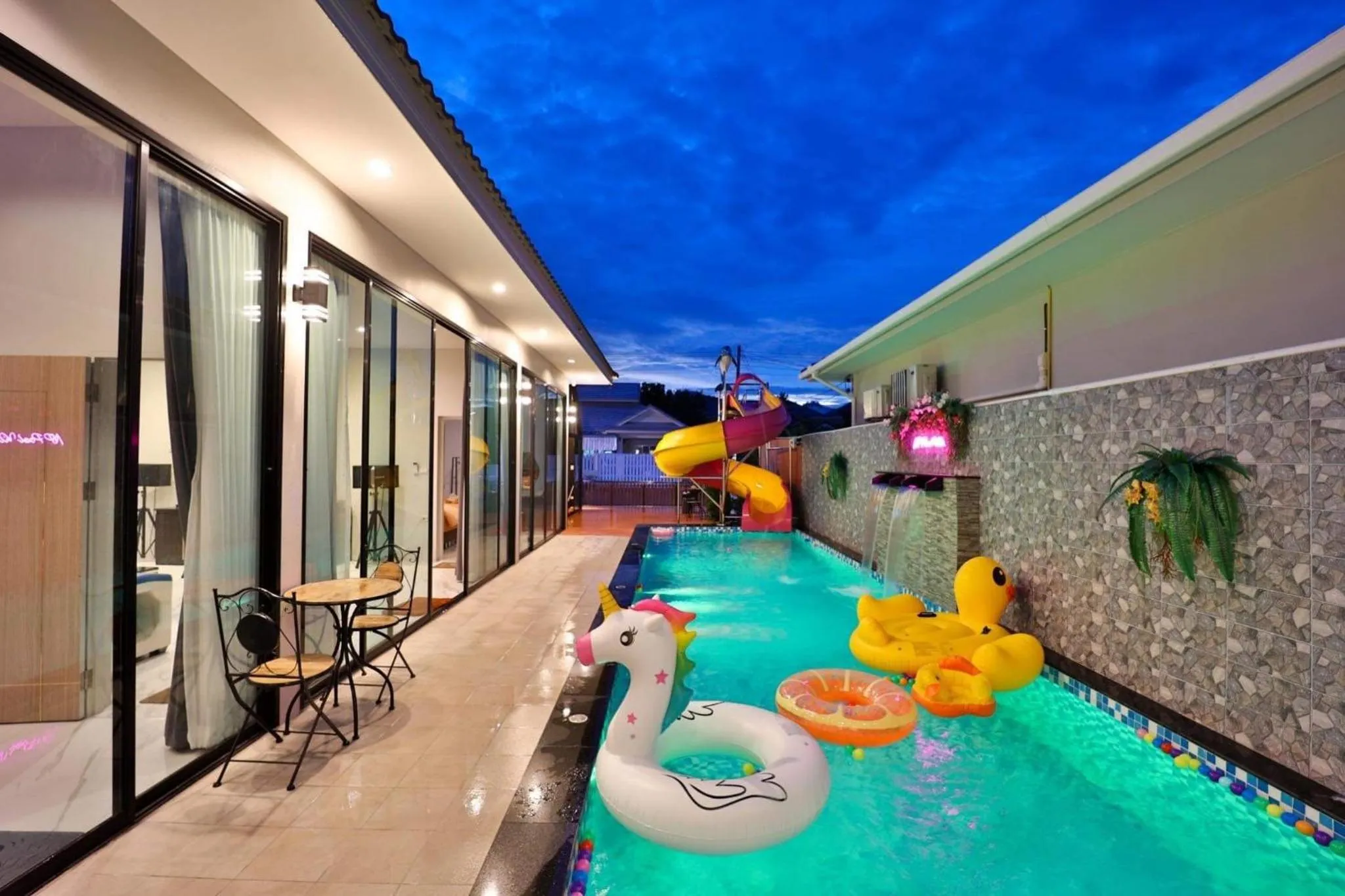 Night in NP Pool Villa Hua Hin