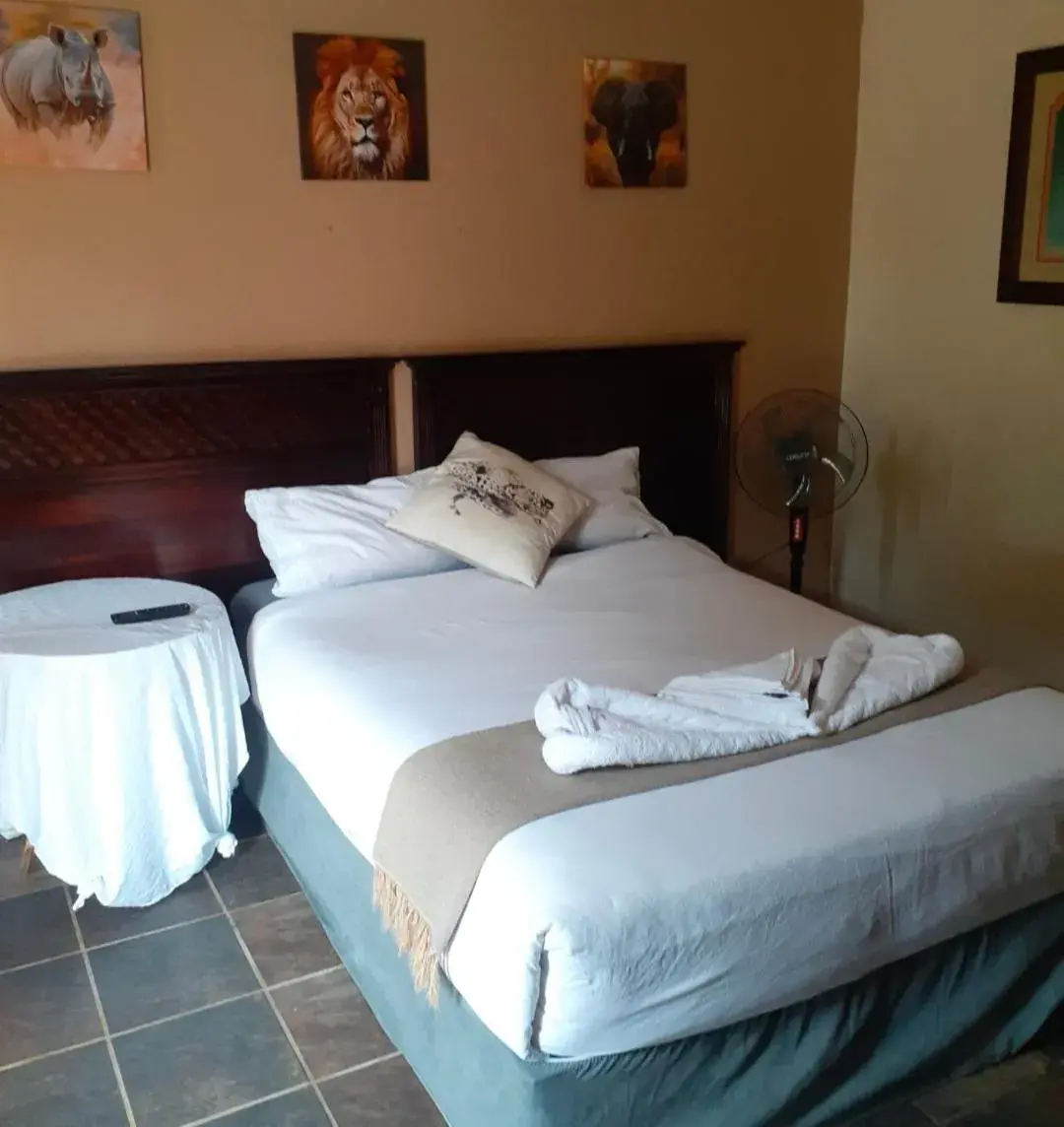 Bed in Limpopo Lodge Bed in Limpopo Lodge