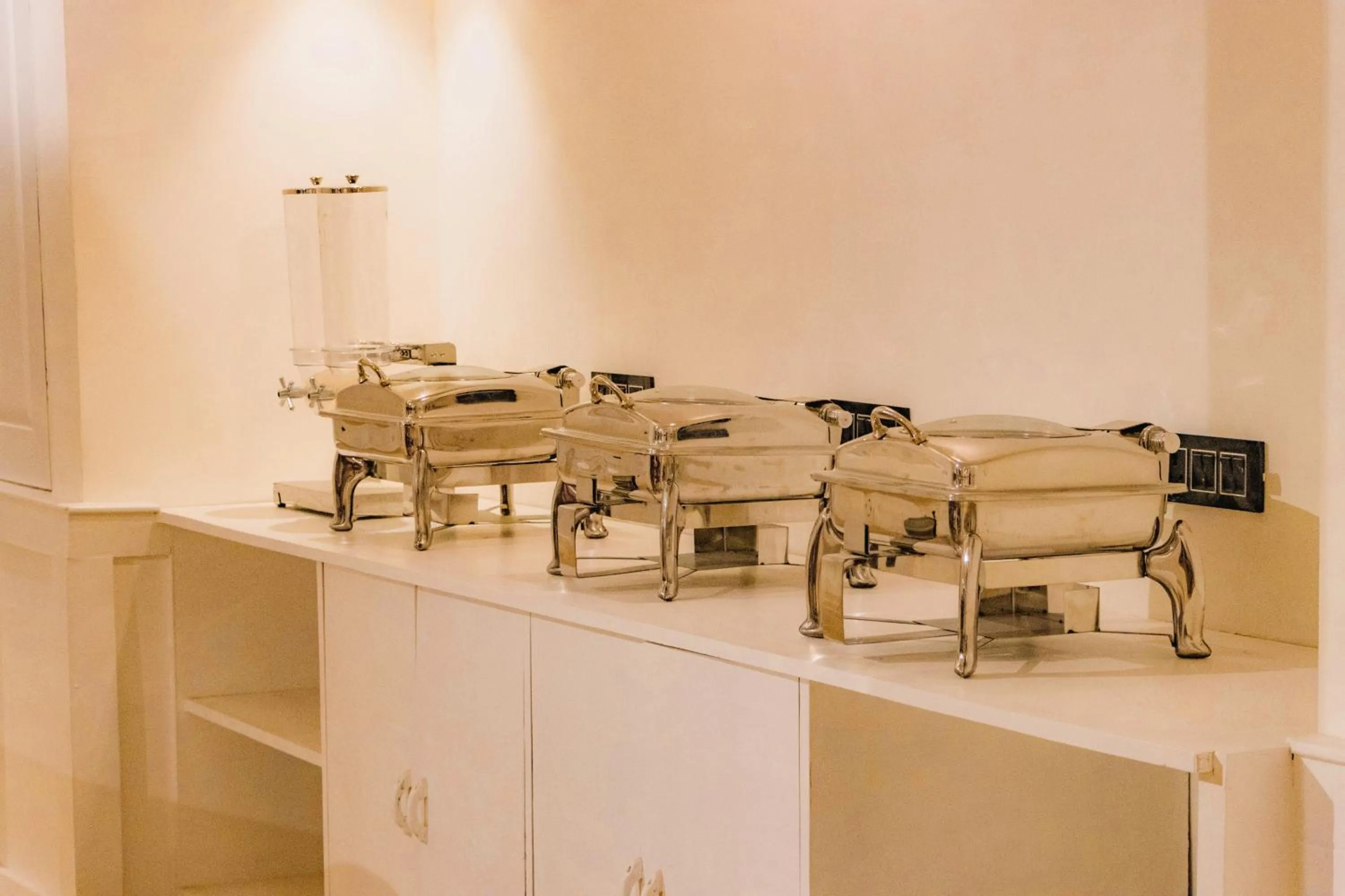 Restaurant/places to eat in Hotel El Castello