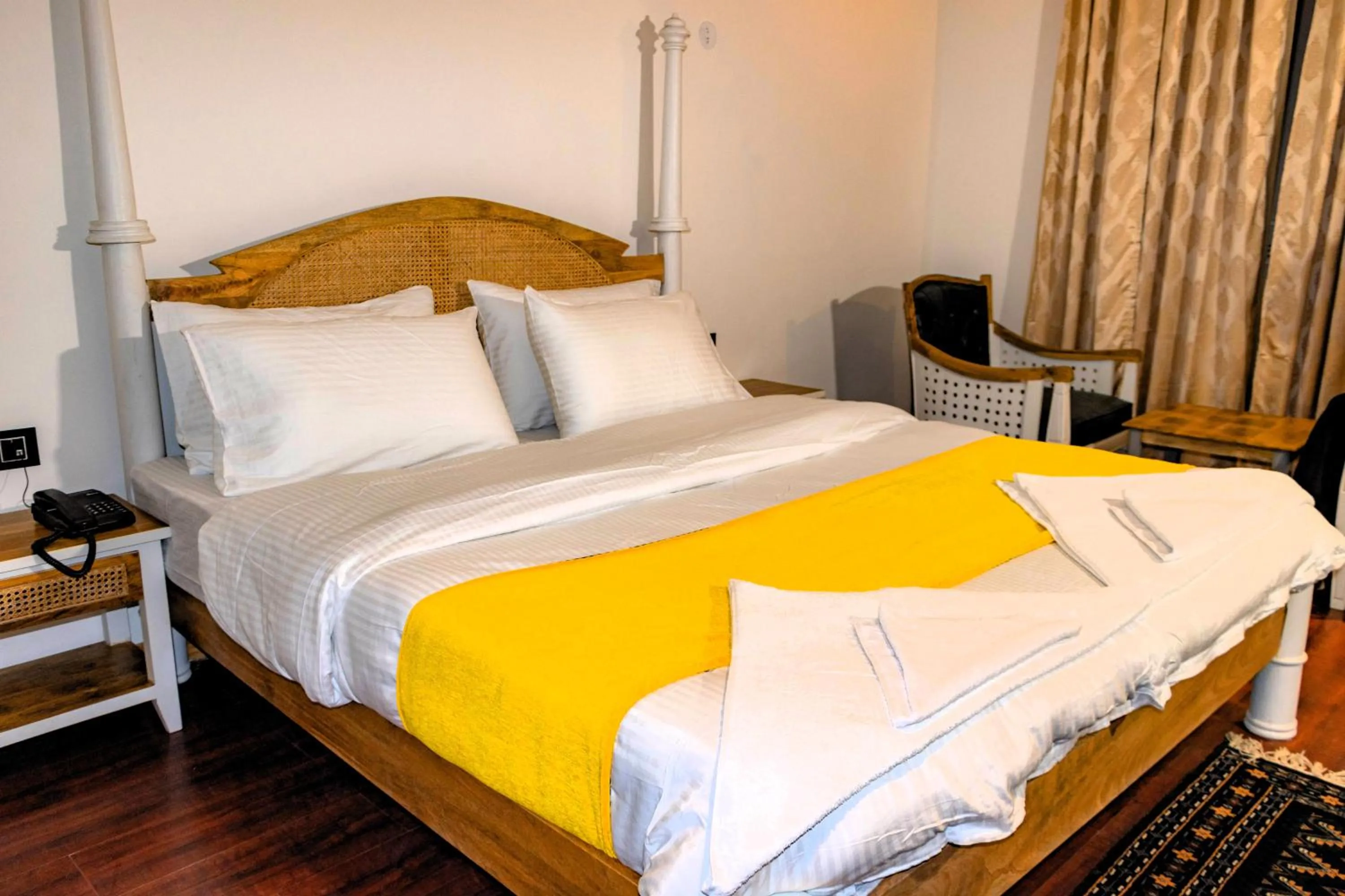 Bed in Hotel El Castello