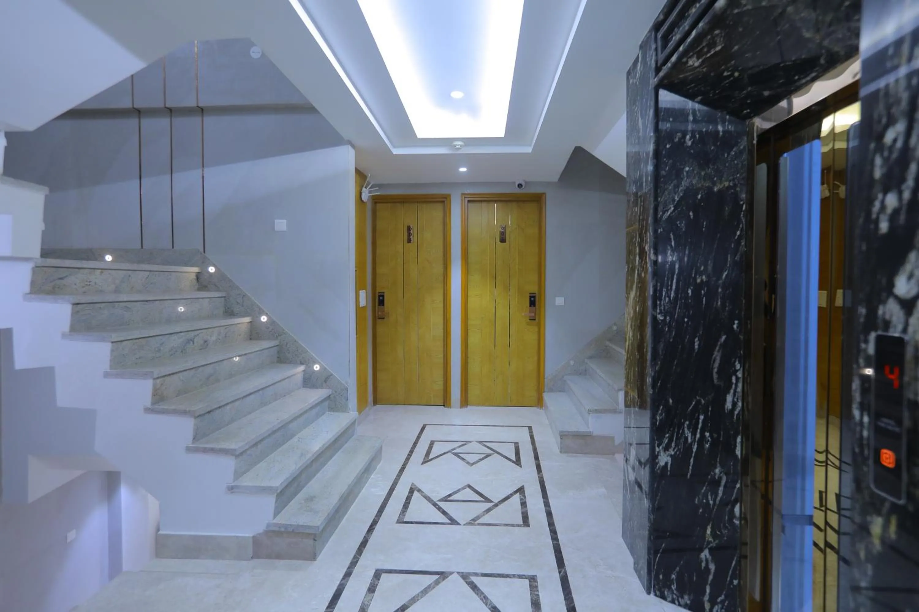 Lobby or reception in Hotel Glitz - Walk in from New Delhi Railway Station