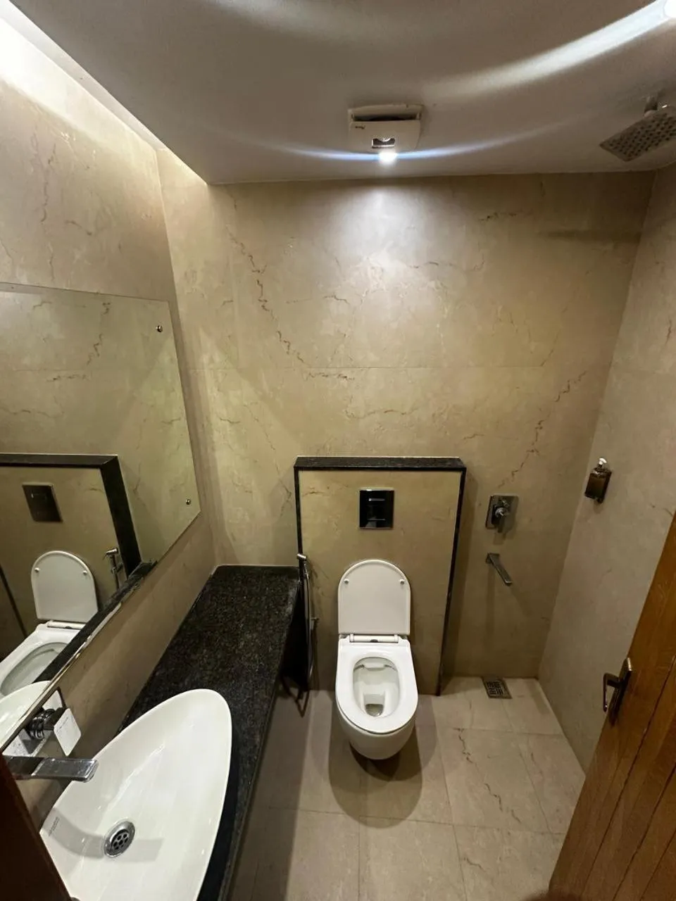 Hotel Glitz - Walk in from New Delhi Railway Station
