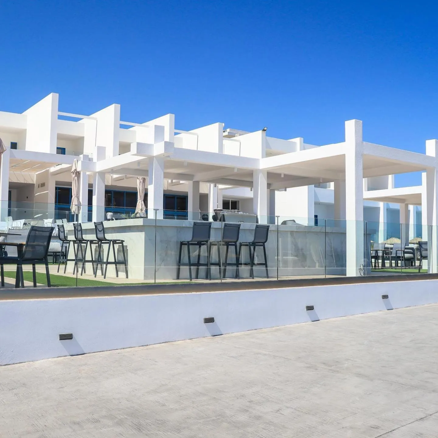 Restaurant/places to eat in Kamari Beach