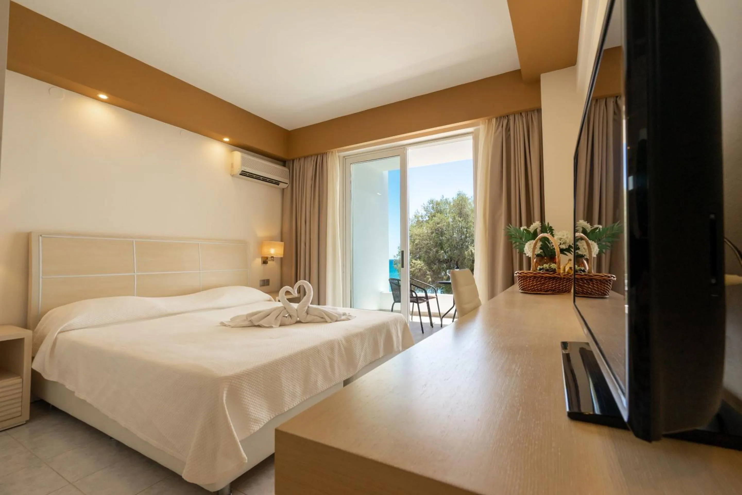 Bedroom in Kamari Beach