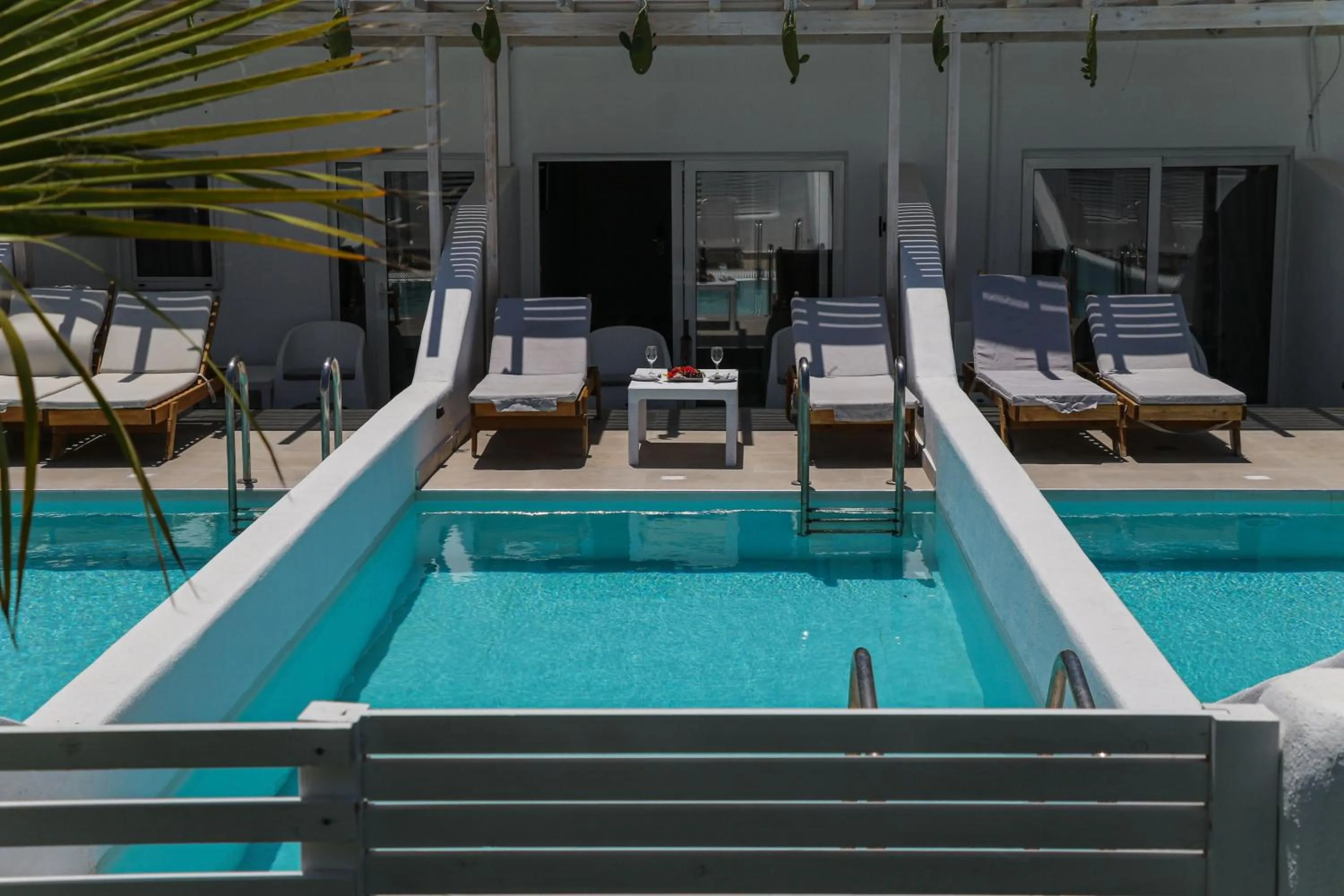 Swimming pool in Kamari Beach