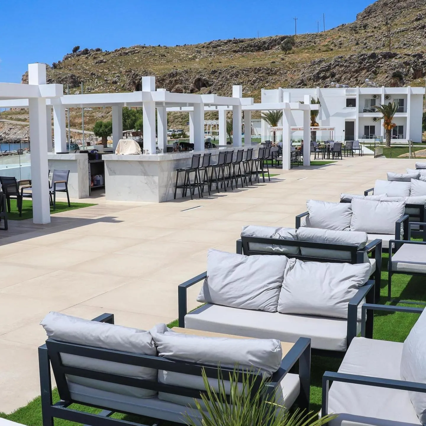 Restaurant/places to eat in Kamari Beach