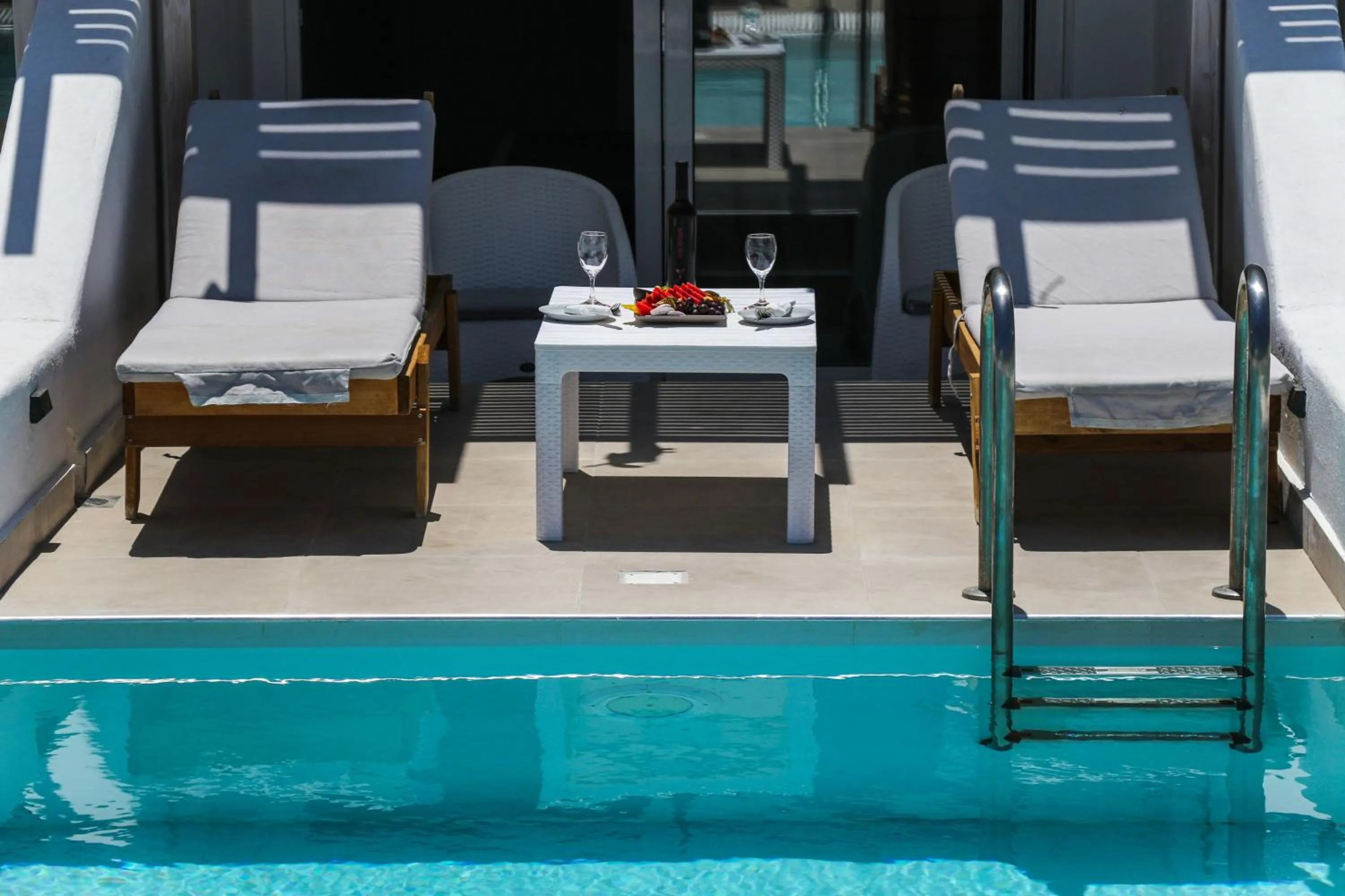 Swimming pool in Kamari Beach