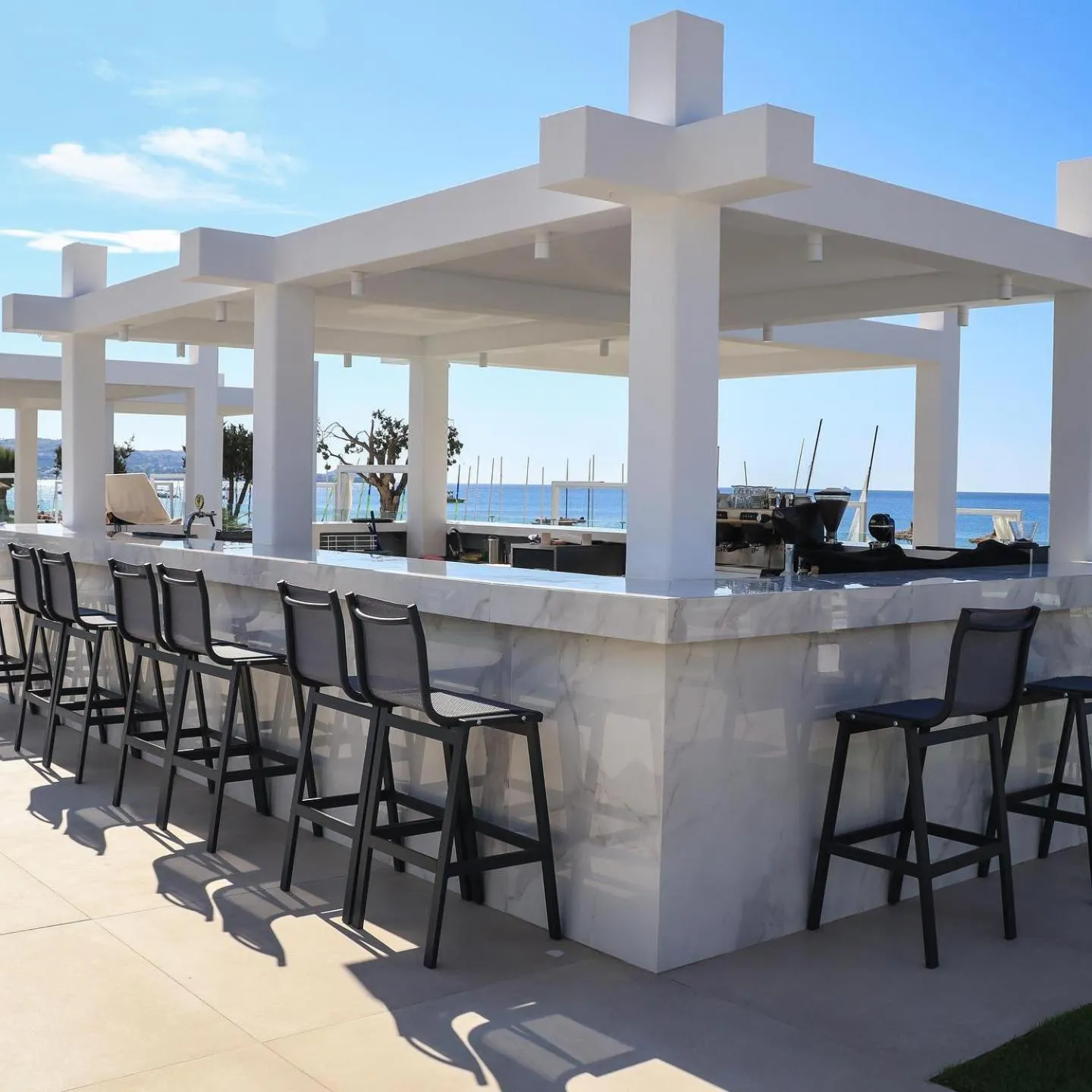 Restaurant/places to eat in Kamari Beach