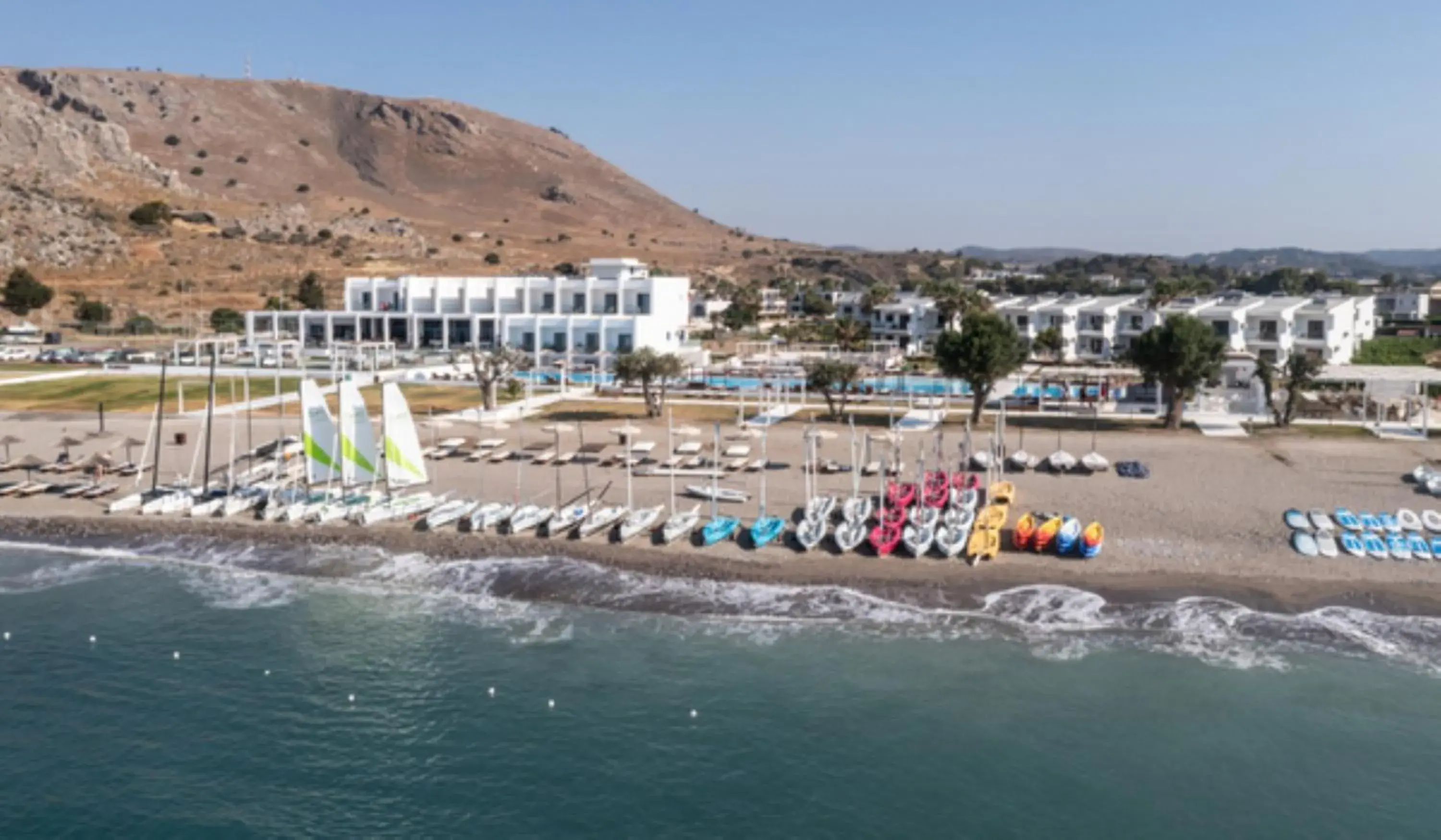 Property building in Kamari Beach Property building in Kamari Beach