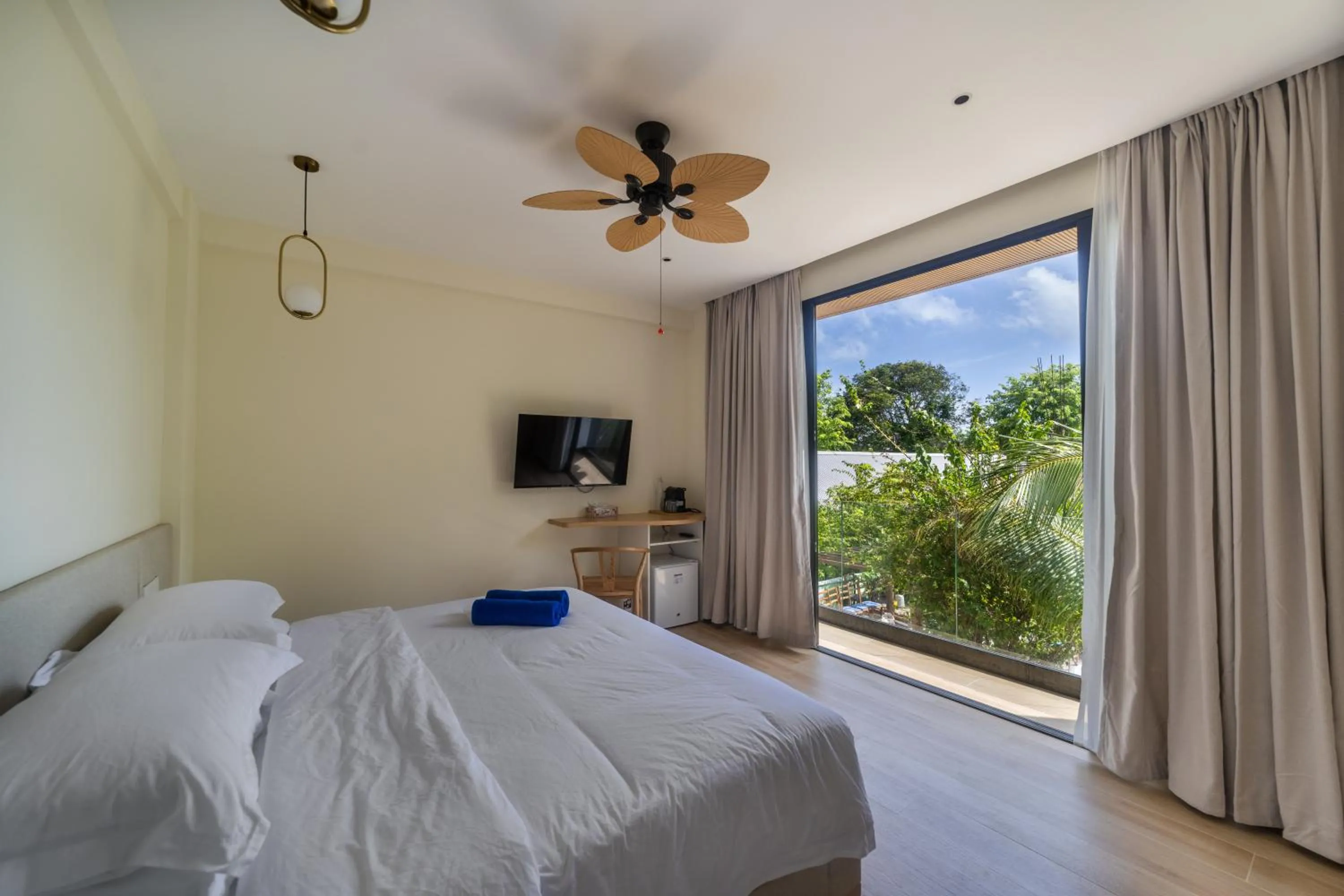 View (from property/room), Bed in Kinan Boutique