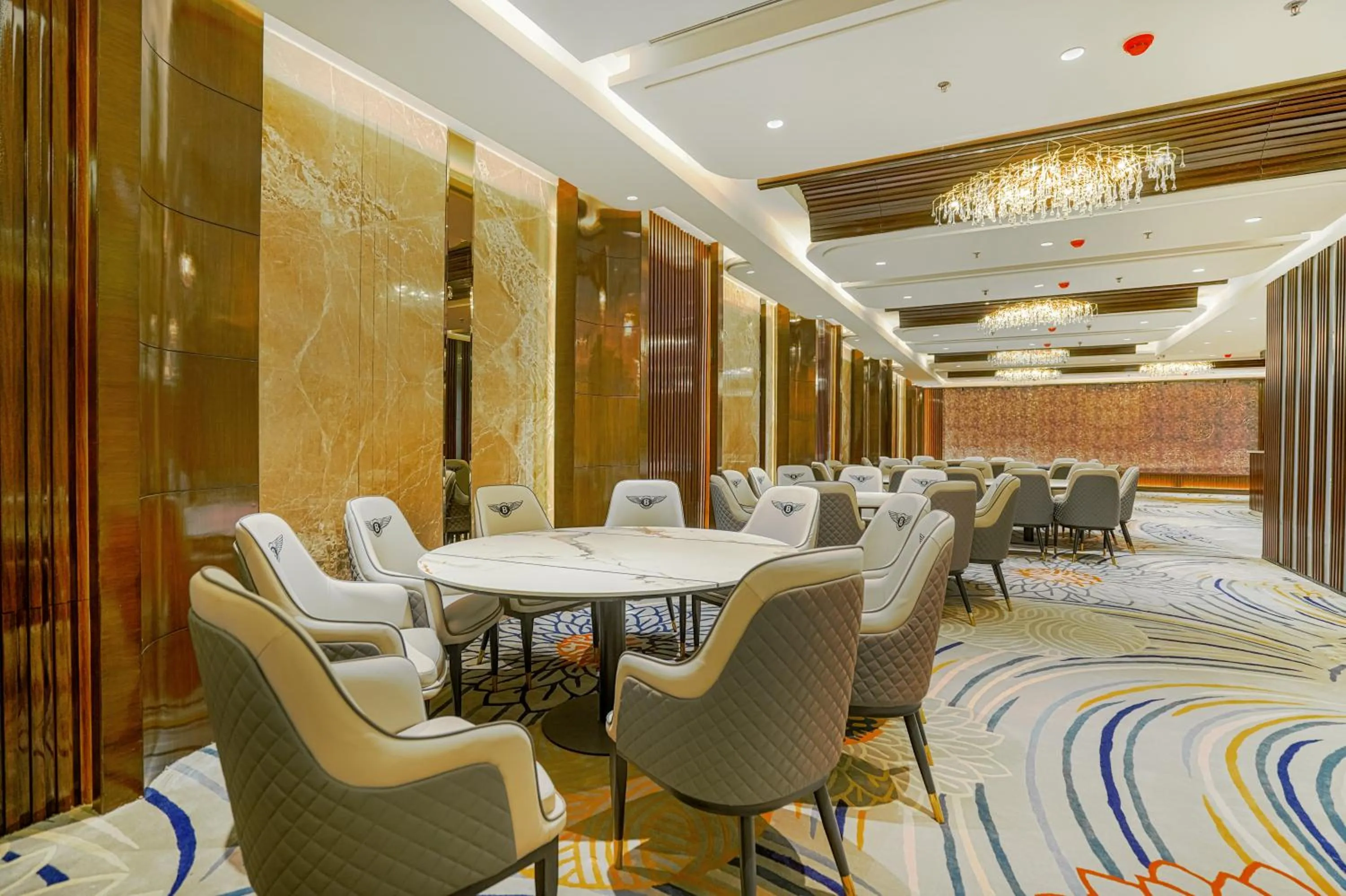 Banquet/Function facilities in Hotel Levelup Signature