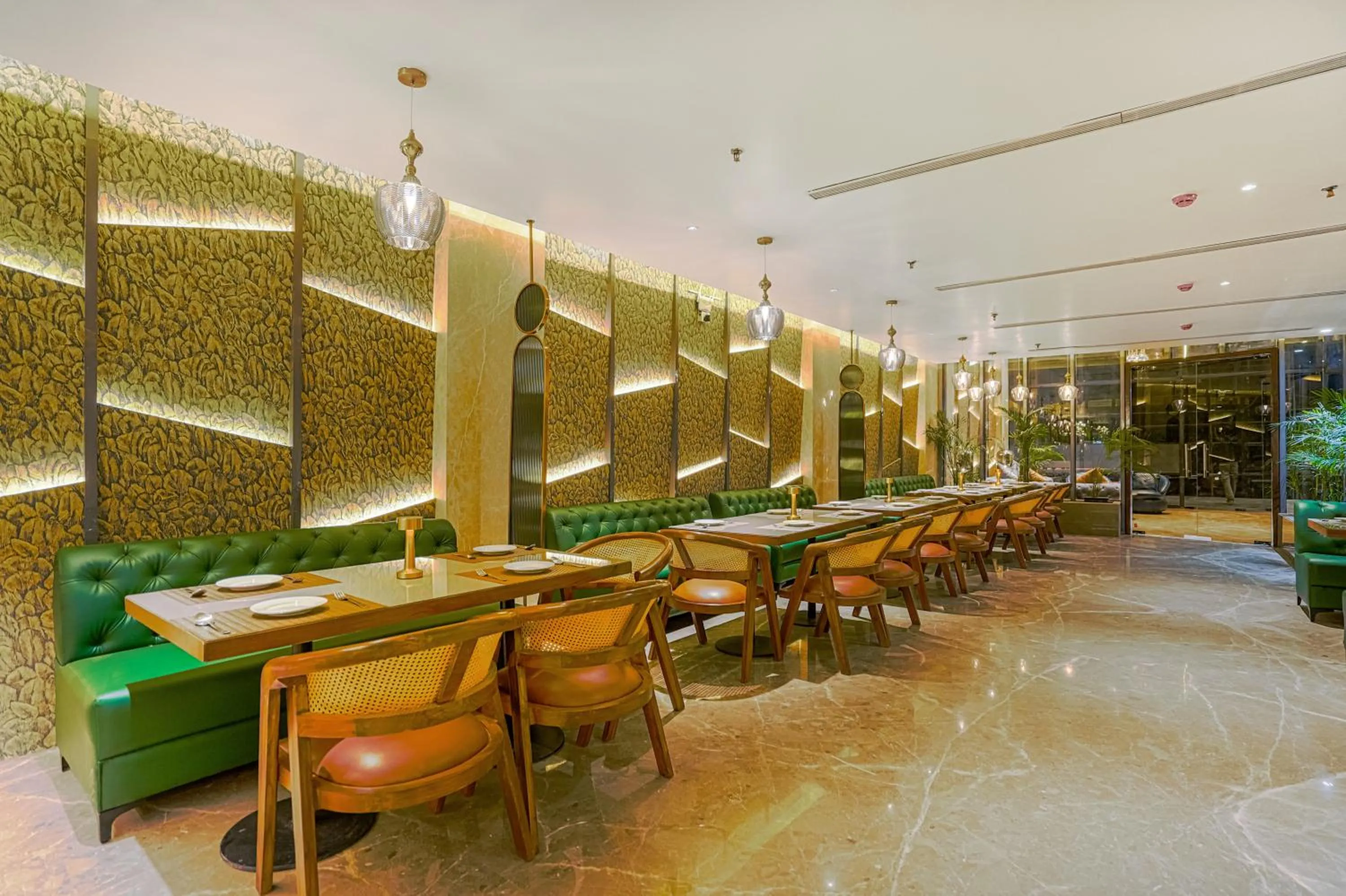 Restaurant/places to eat in Hotel Levelup Signature