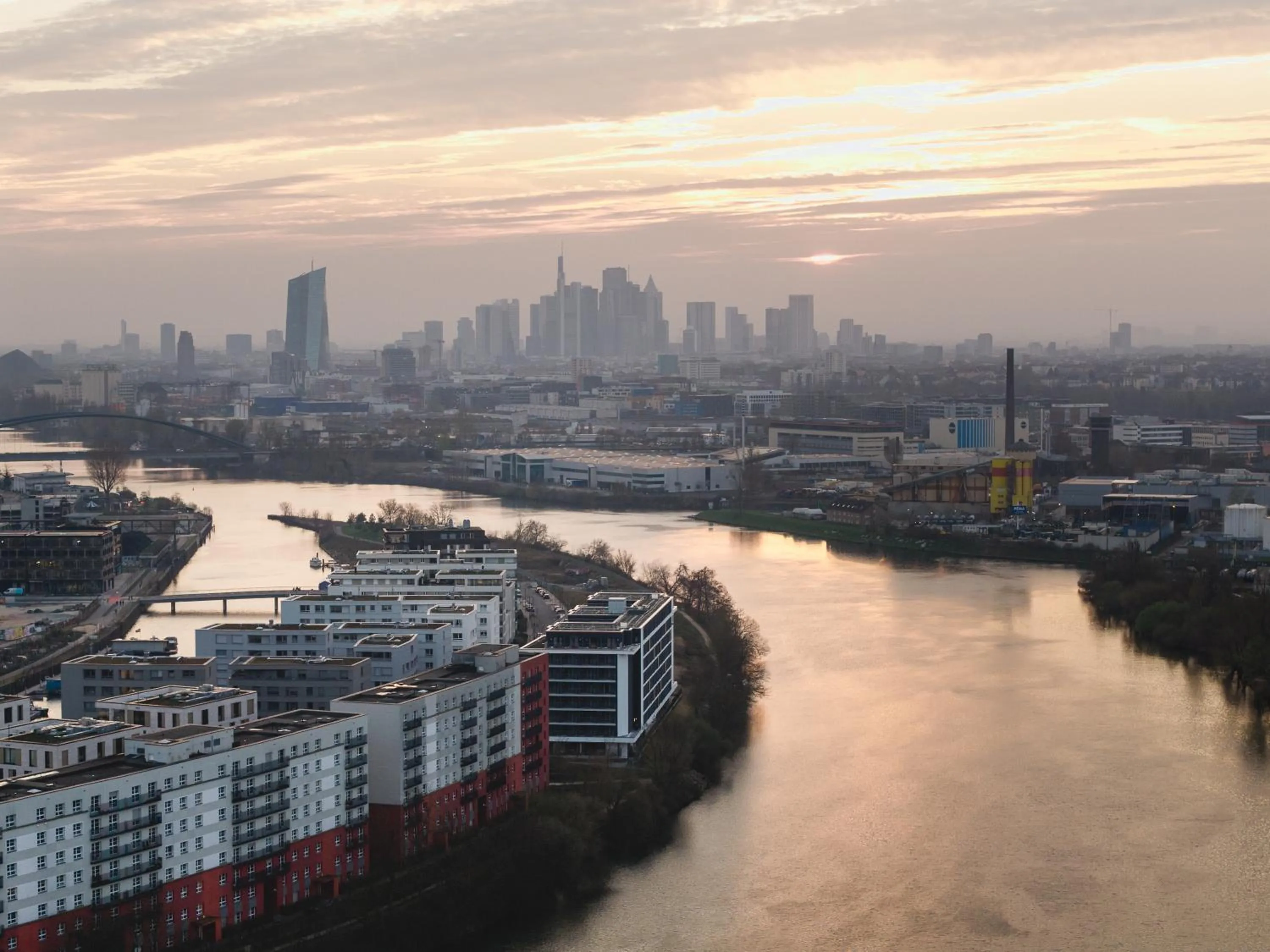 City view in Rioca Hafeninsel Posto 8