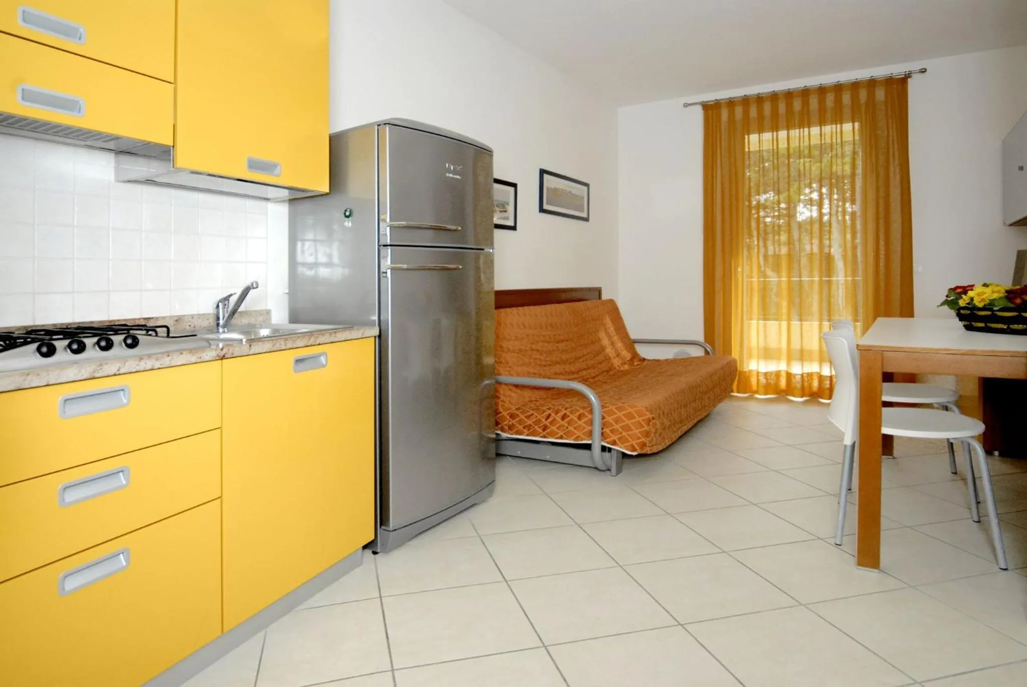 Bright apartment with ac 350m far the sea